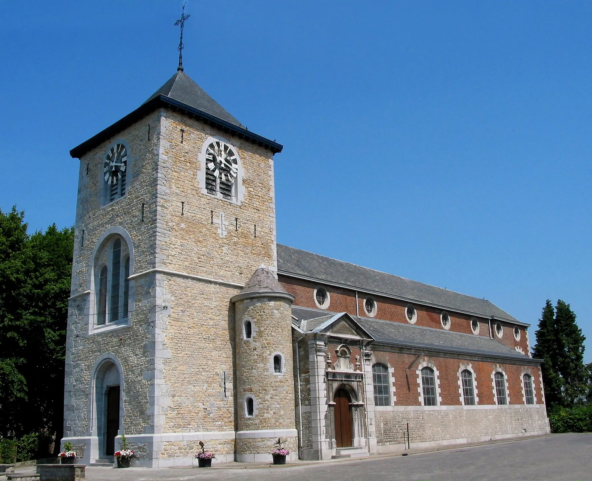 Photo showing: Saint-Georges-sur-Meuse (Belgium), the Saint George's church (XV/XVIIIth centuries).