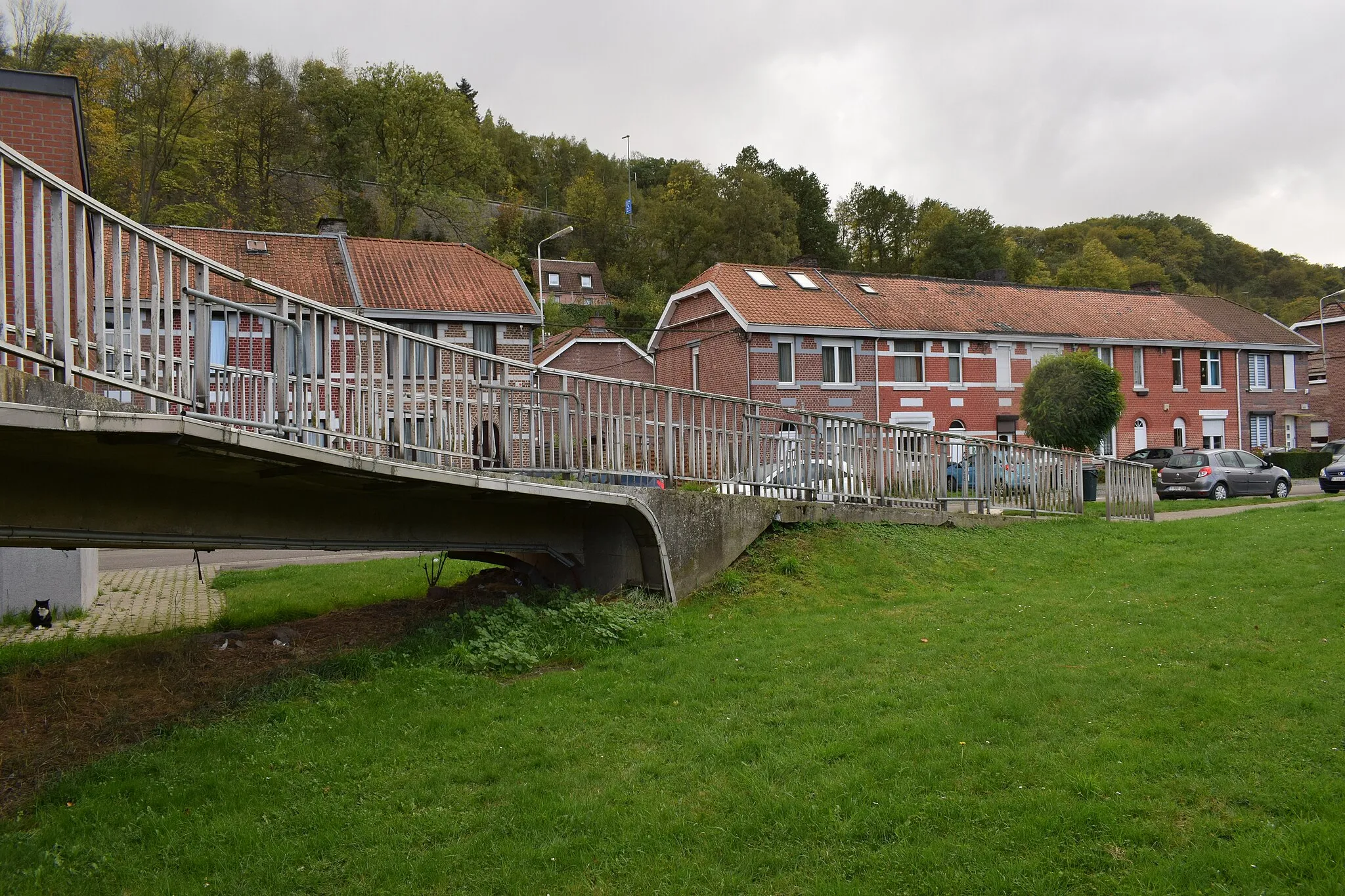 Photo showing: Vue de Tilff, entre le pont sur l'Ourthe et Sainval (province de Liège, Belgique).