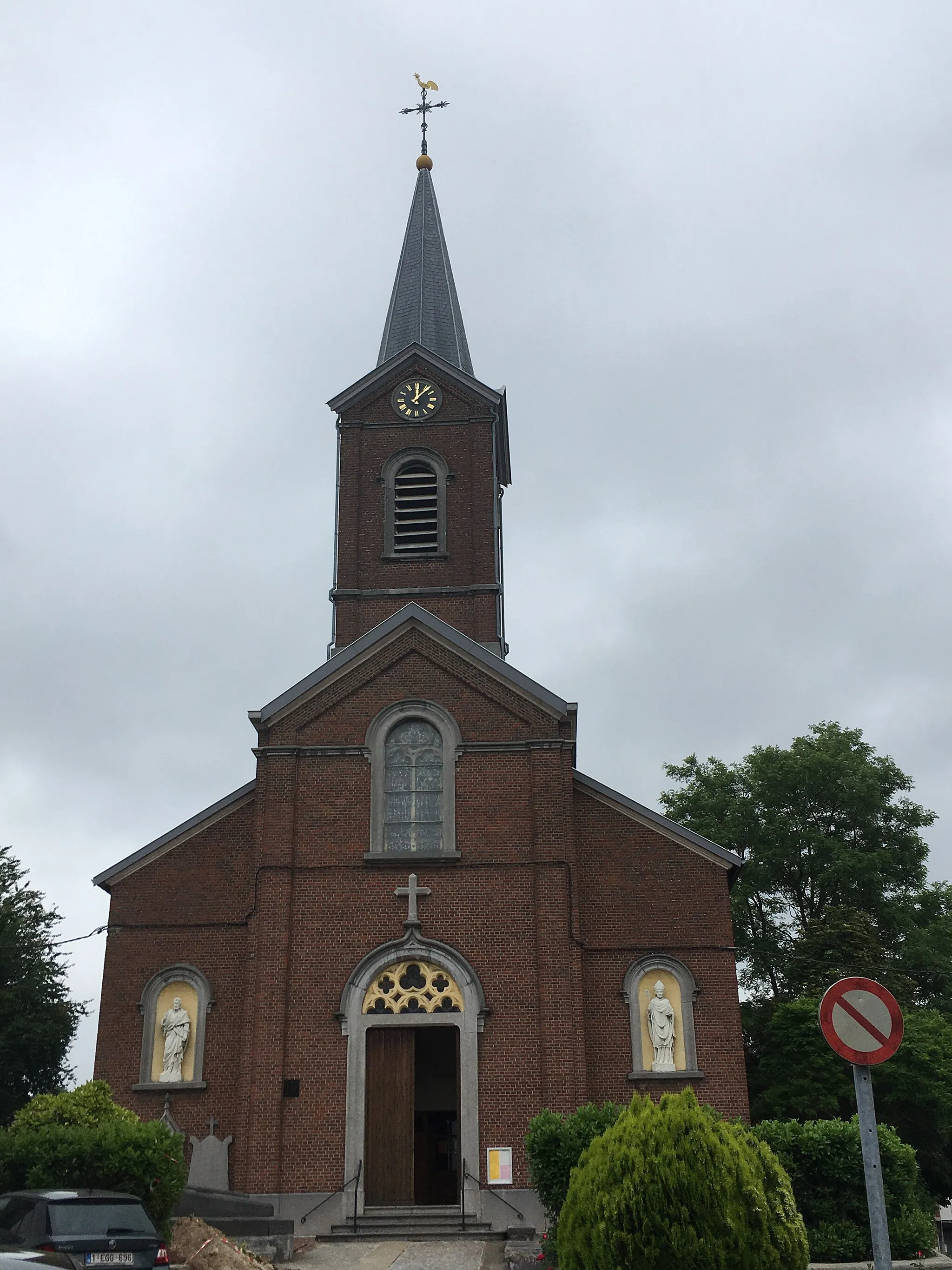 Photo showing: Sint-Pieterskerk in Vivegnis (Oupeye), in juni 2021.