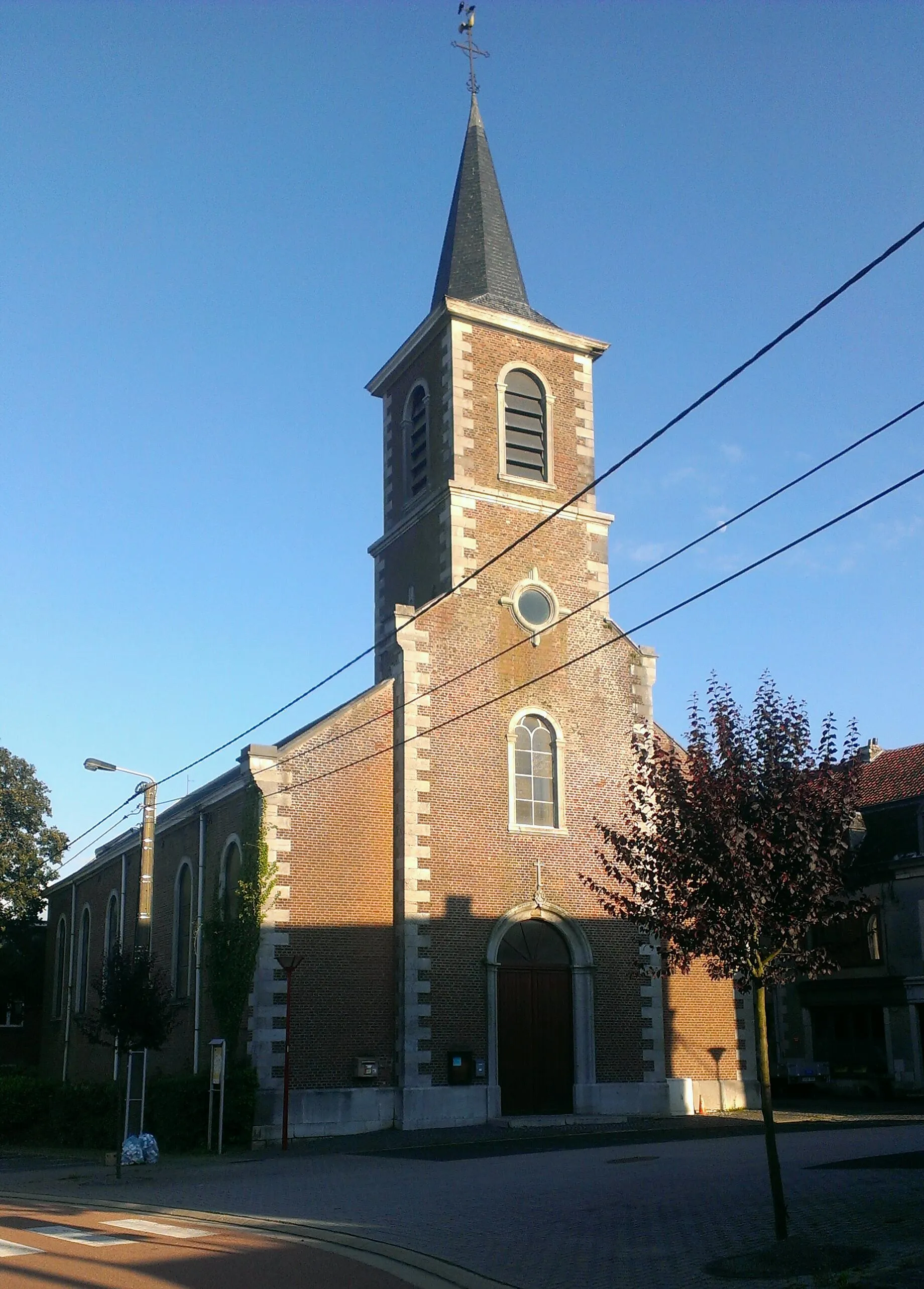 Photo showing: Sint-Alexanderkerk in Xhendelesse, in juli 2016.