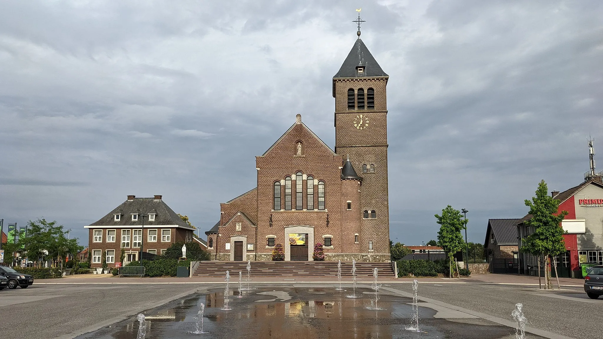 Photo showing: Eisden Markt 27-07-2021 19-00-49