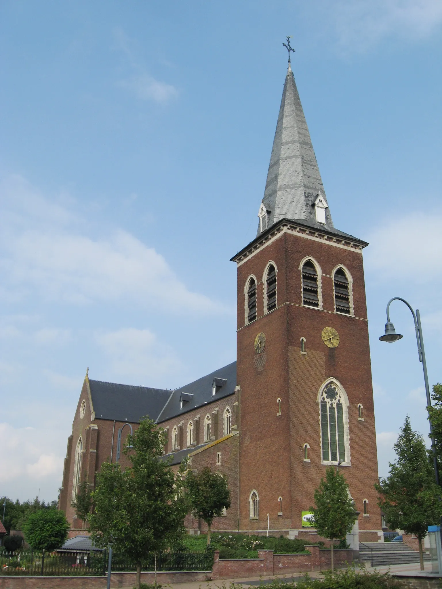Photo showing: Church of Saint Peter in Gingelom, Limburg, Belgium