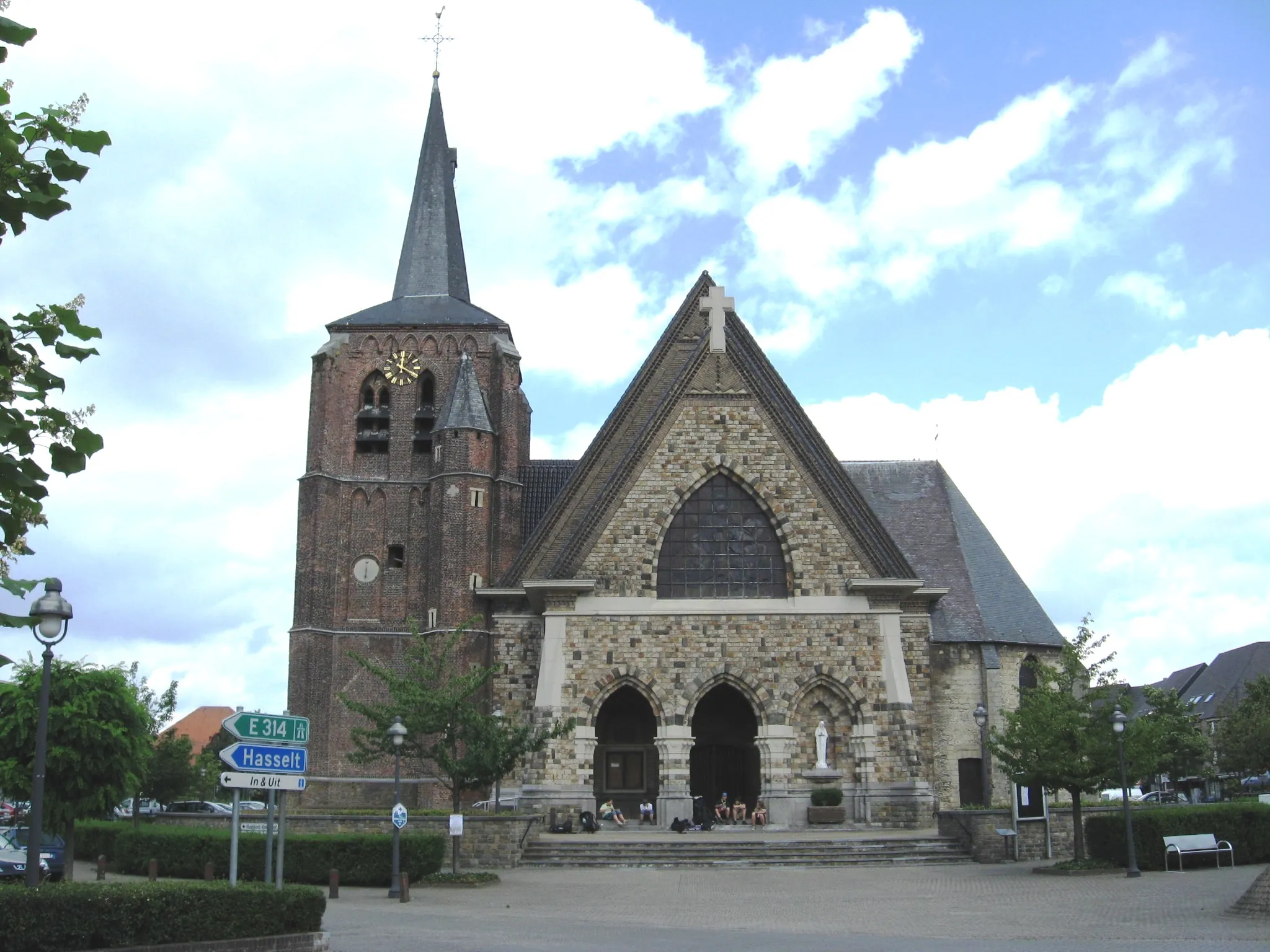 Photo showing: Church of Saint Martin in Houthalen, Limburg, Belgium