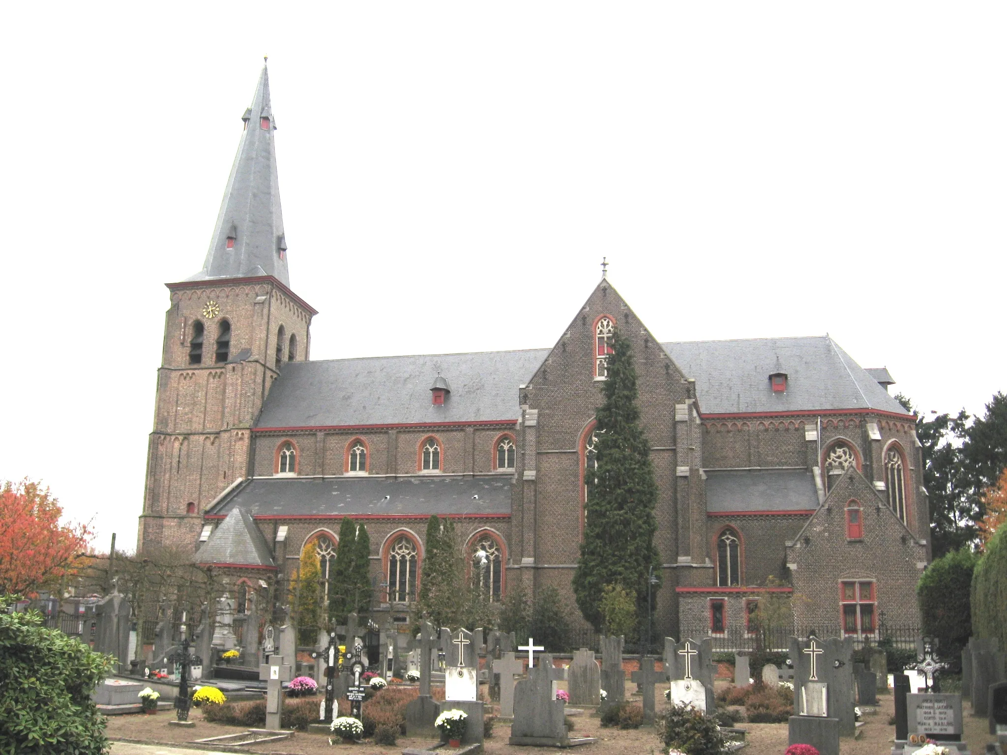 Photo showing: Church of Saint Monulph and Gondulph in Sint-Huibrechts-Lille, Neerpelt, Limburg, Belgium