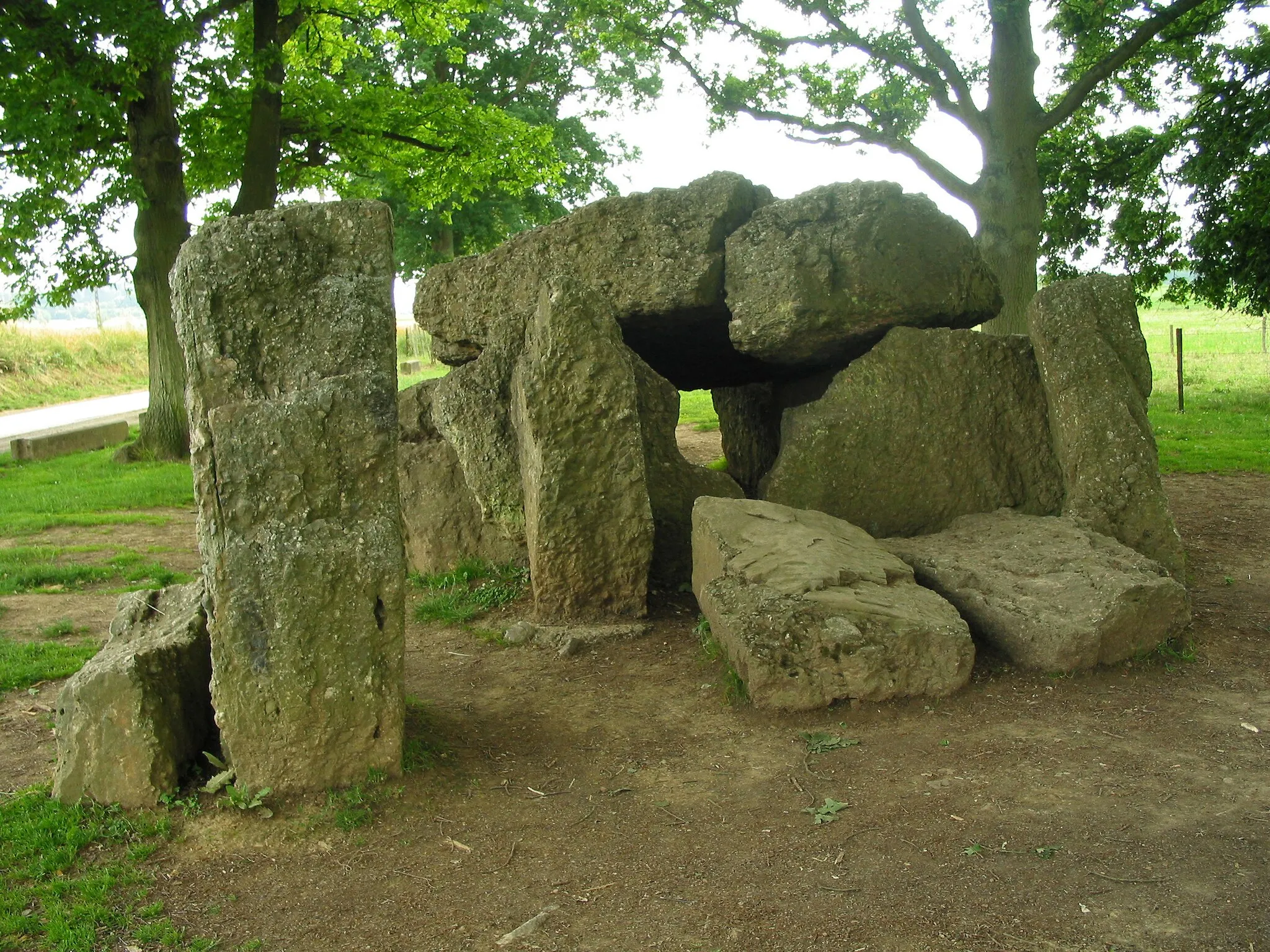 Photo showing: Wéris, the dolmen named dolmen Nord or Wéris I.