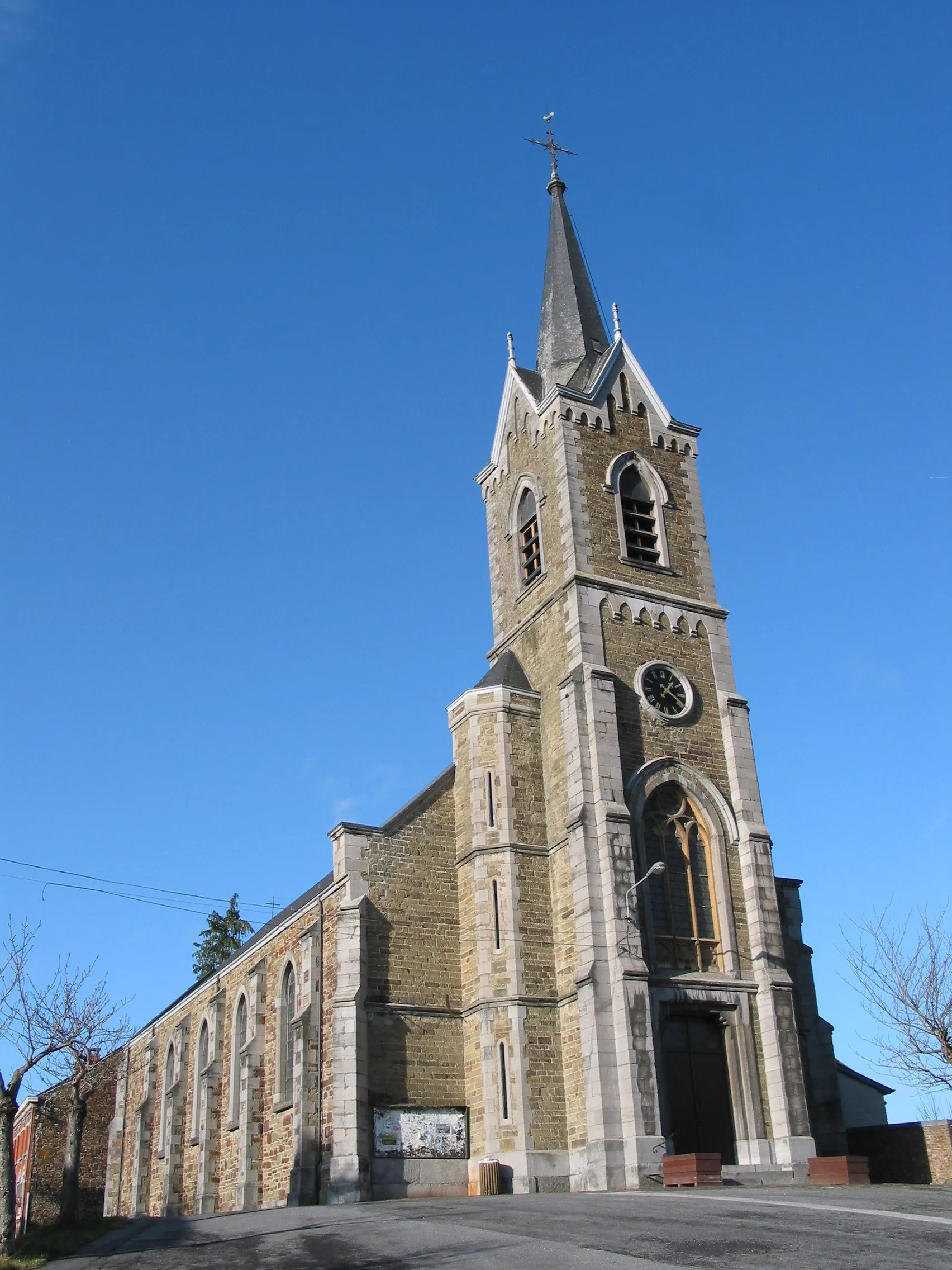 Photo showing: On (Belgium), St. Lawrence's church  (1874-1875).