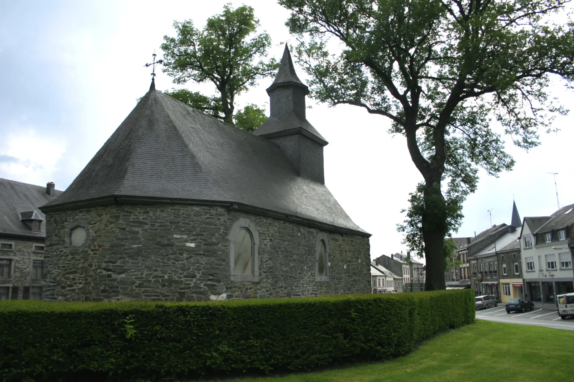 Photo showing: Paliseul (Belgium),  the St. Rochus chapel (1636).