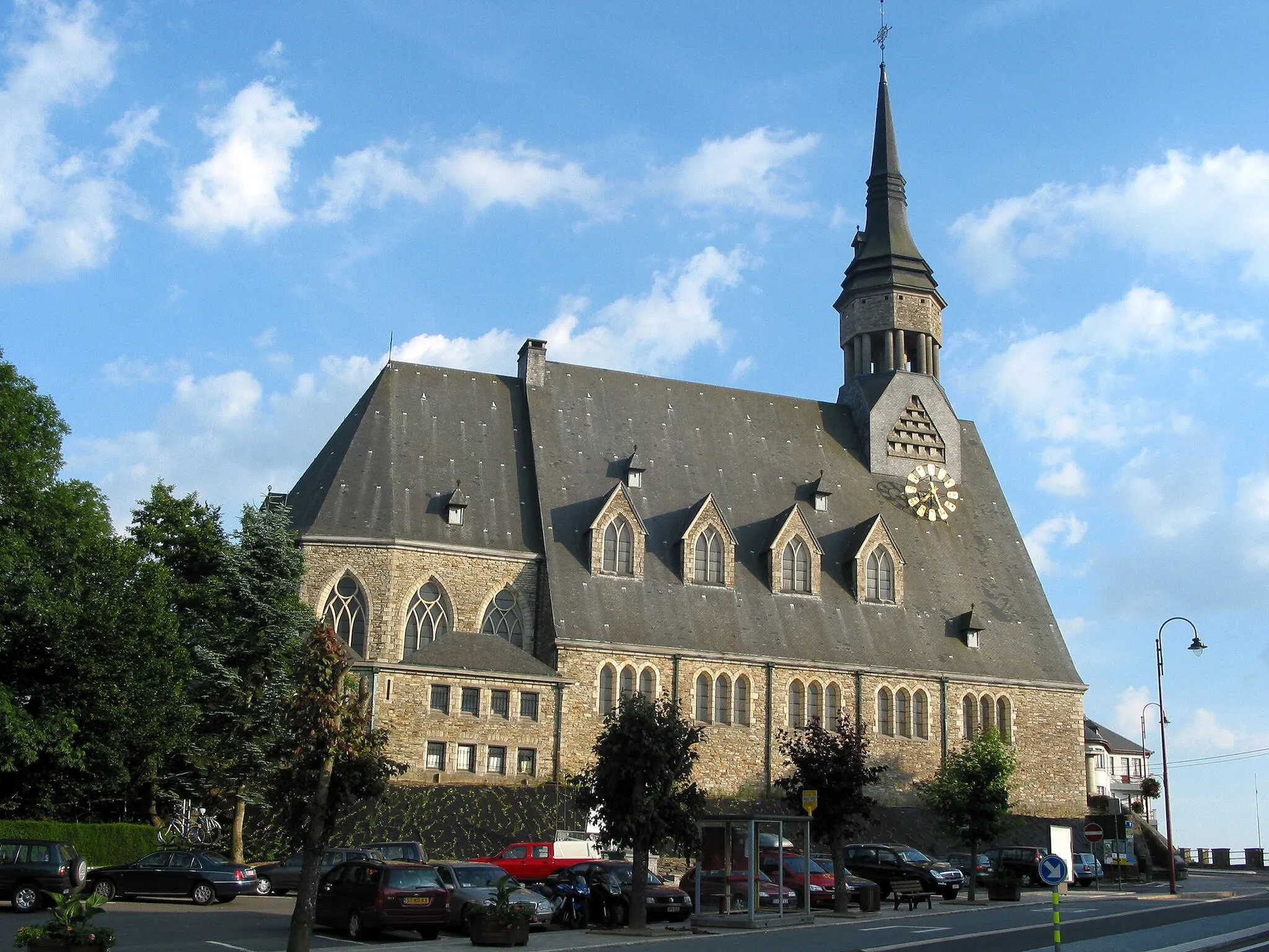 Photo showing: Vielsalm (Belgium),  the St. Gengoul church (1953-1957).
