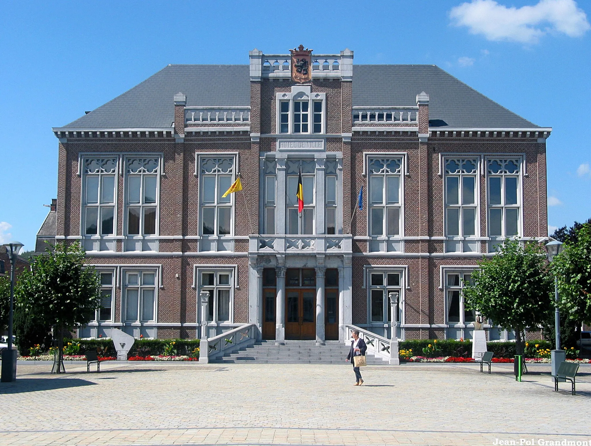 Photo showing: Andenne (Belgium), the town hall (1867-1871).