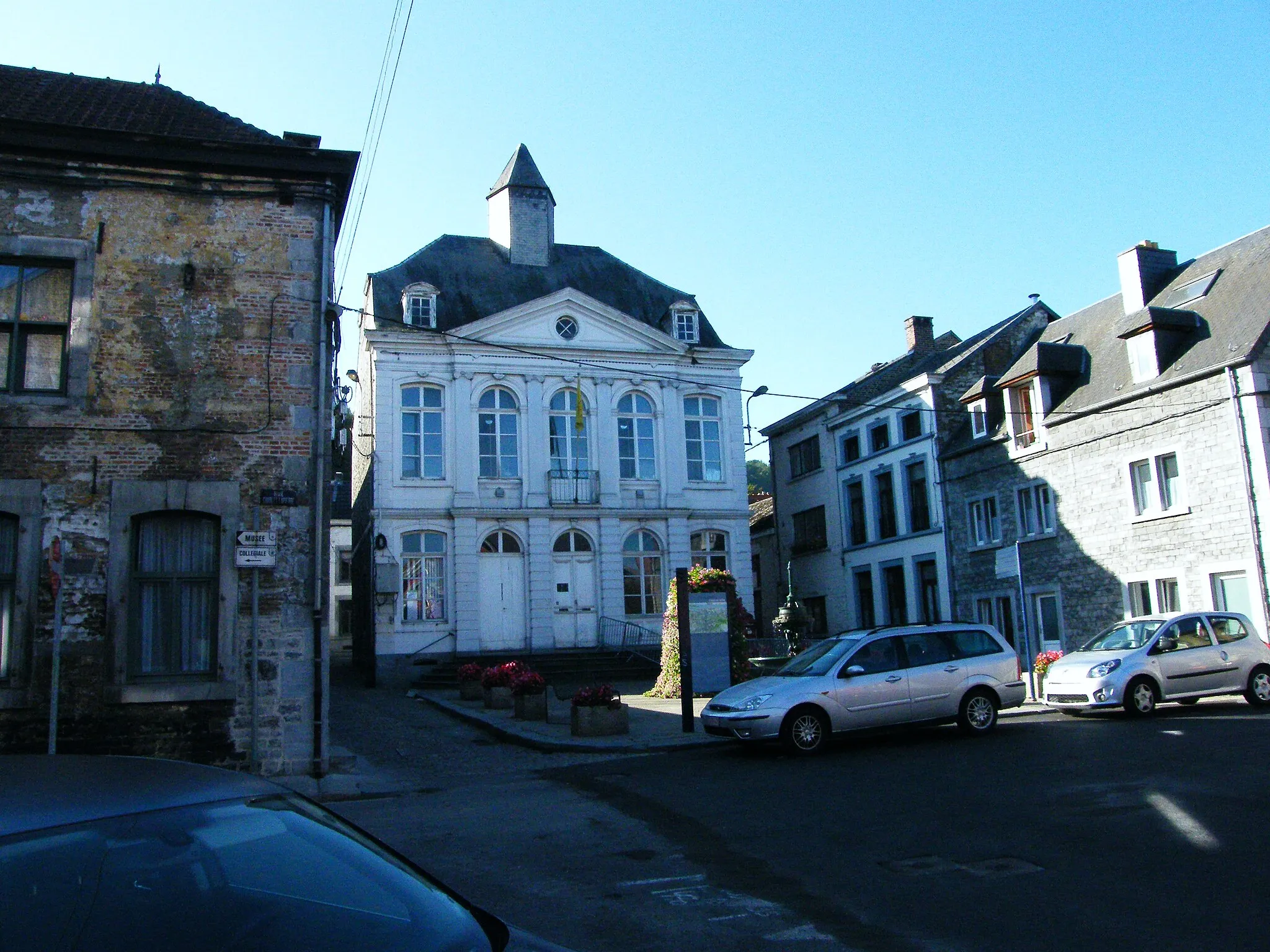 Photo showing: Ancien hôtel de Ville, place du Perron