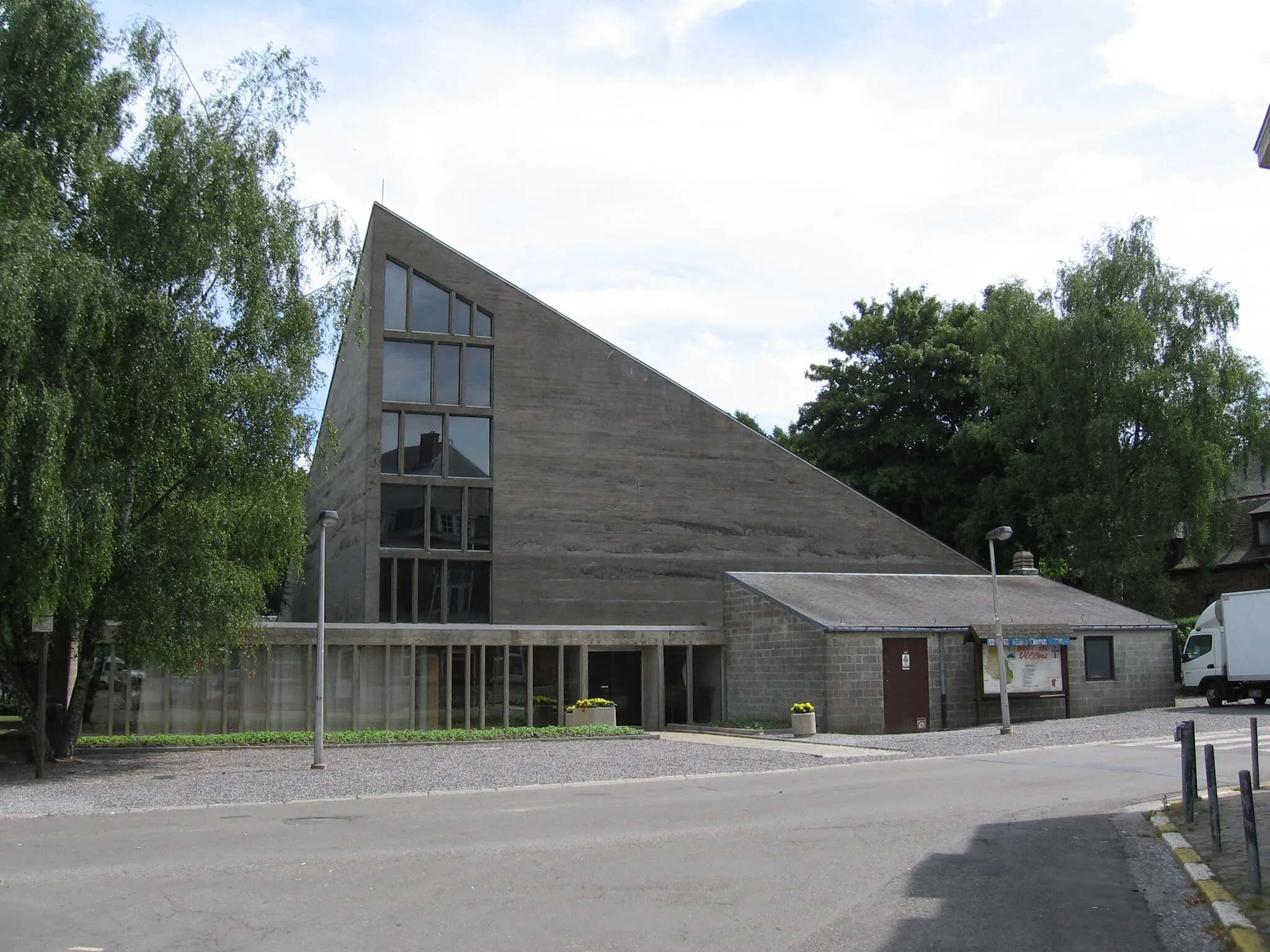 Photo showing: Eglise Saint-Roch, à Bois-de-Villers (Belgique). Architecte: Roger Bastin.