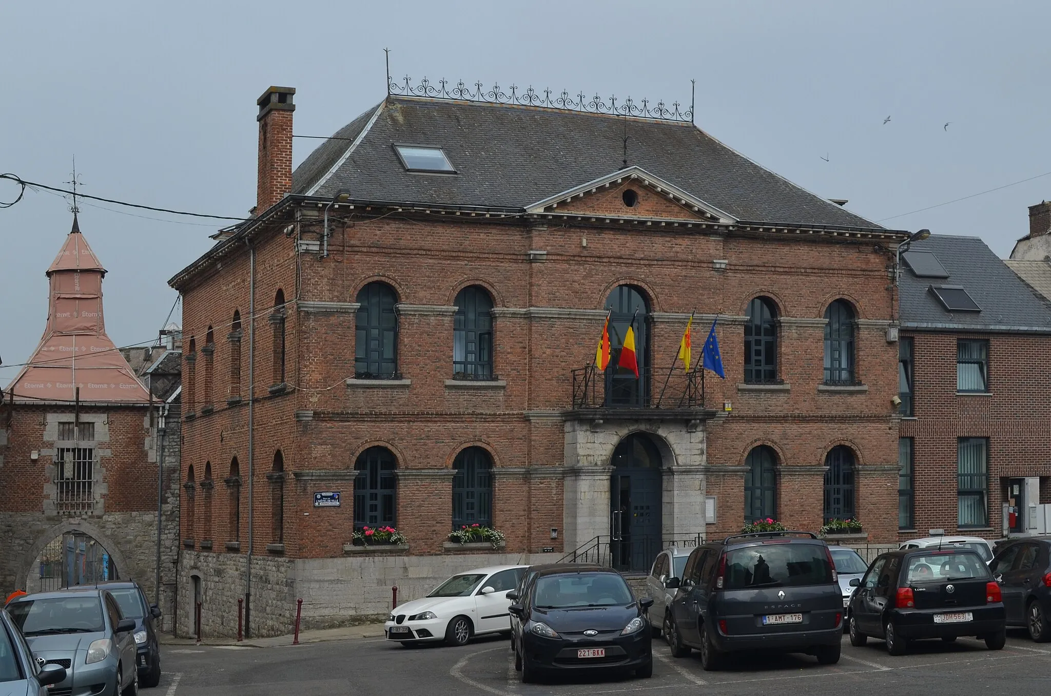 Photo showing: Florennes (Belgique) - Hôtel de Ville construit vers 1840.