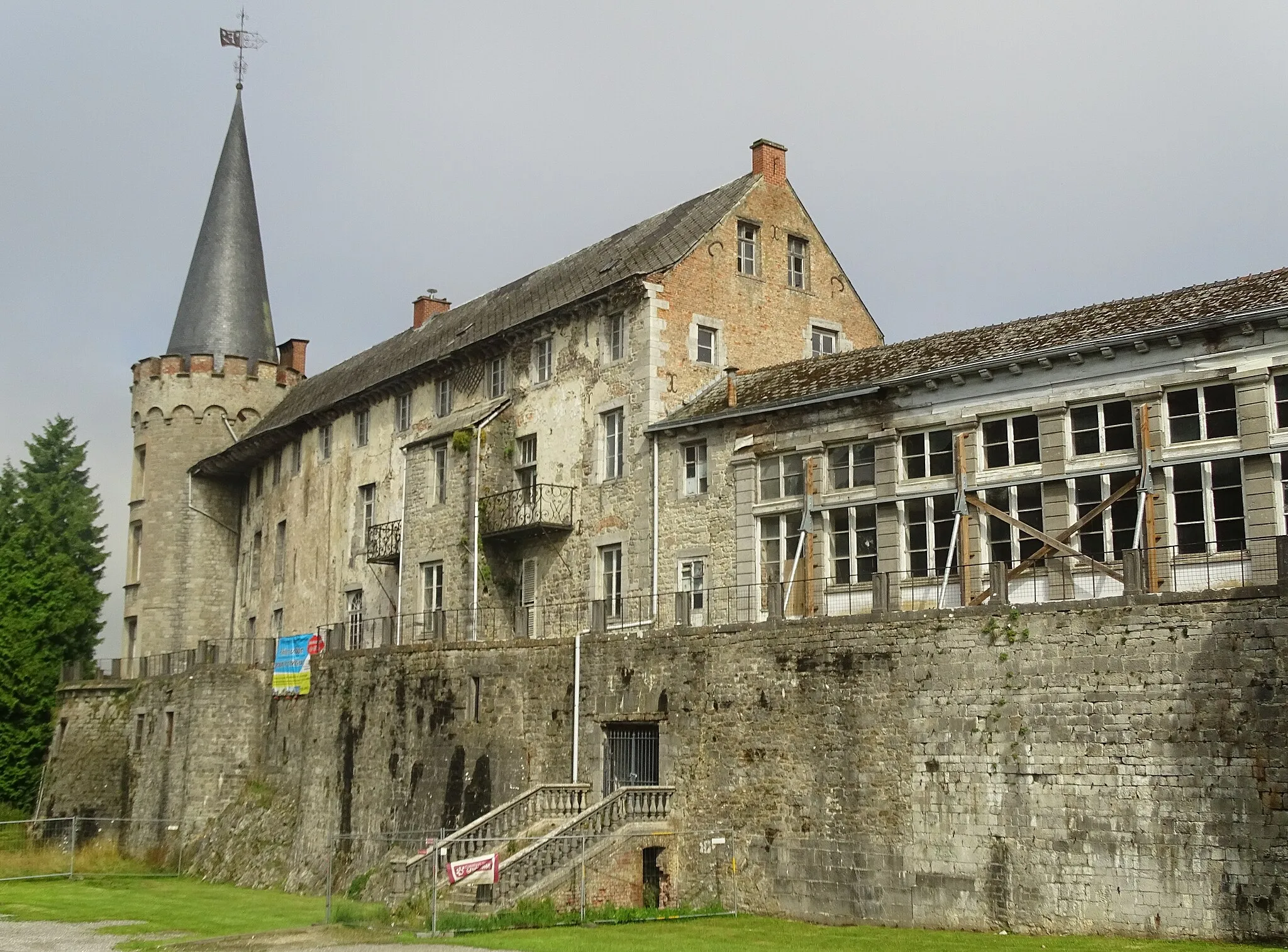 Photo showing: Reportage réalisé le vendredi 7 août à l'occasion du départ de la troisième étape du Tour de la province de Namur 2015 à Florennes, Belgique.