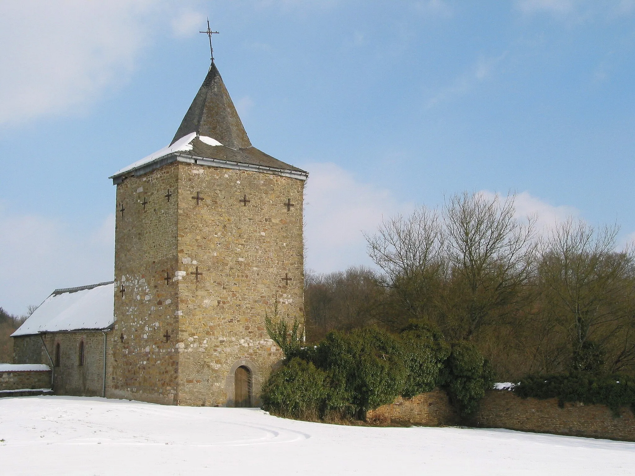 Photo showing: Skeuvre (Natoye), Belgium - the Saint Martin chapel (XIth century).