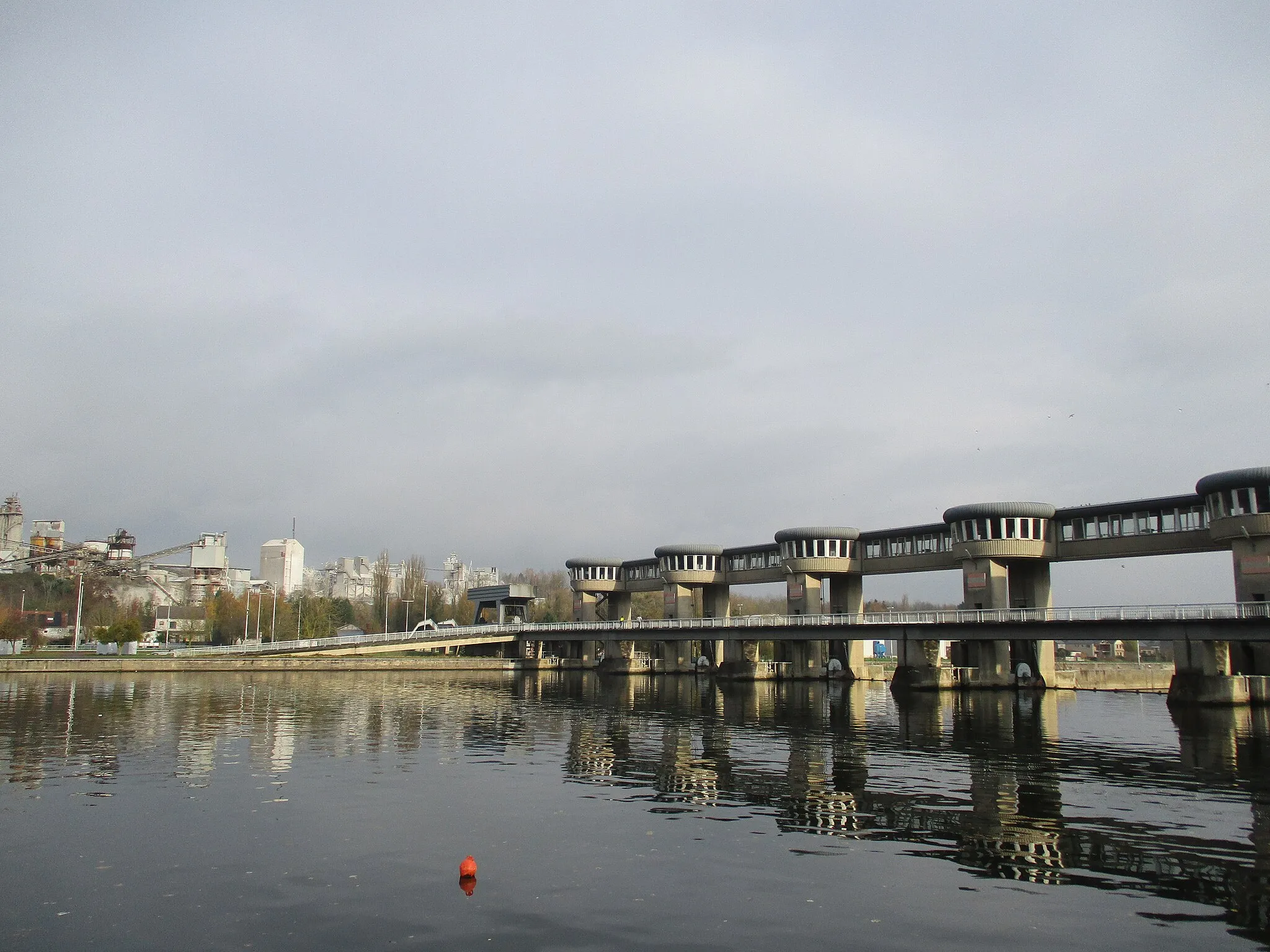 Photo showing: Barrage-écluse d’Andenne-Seilles