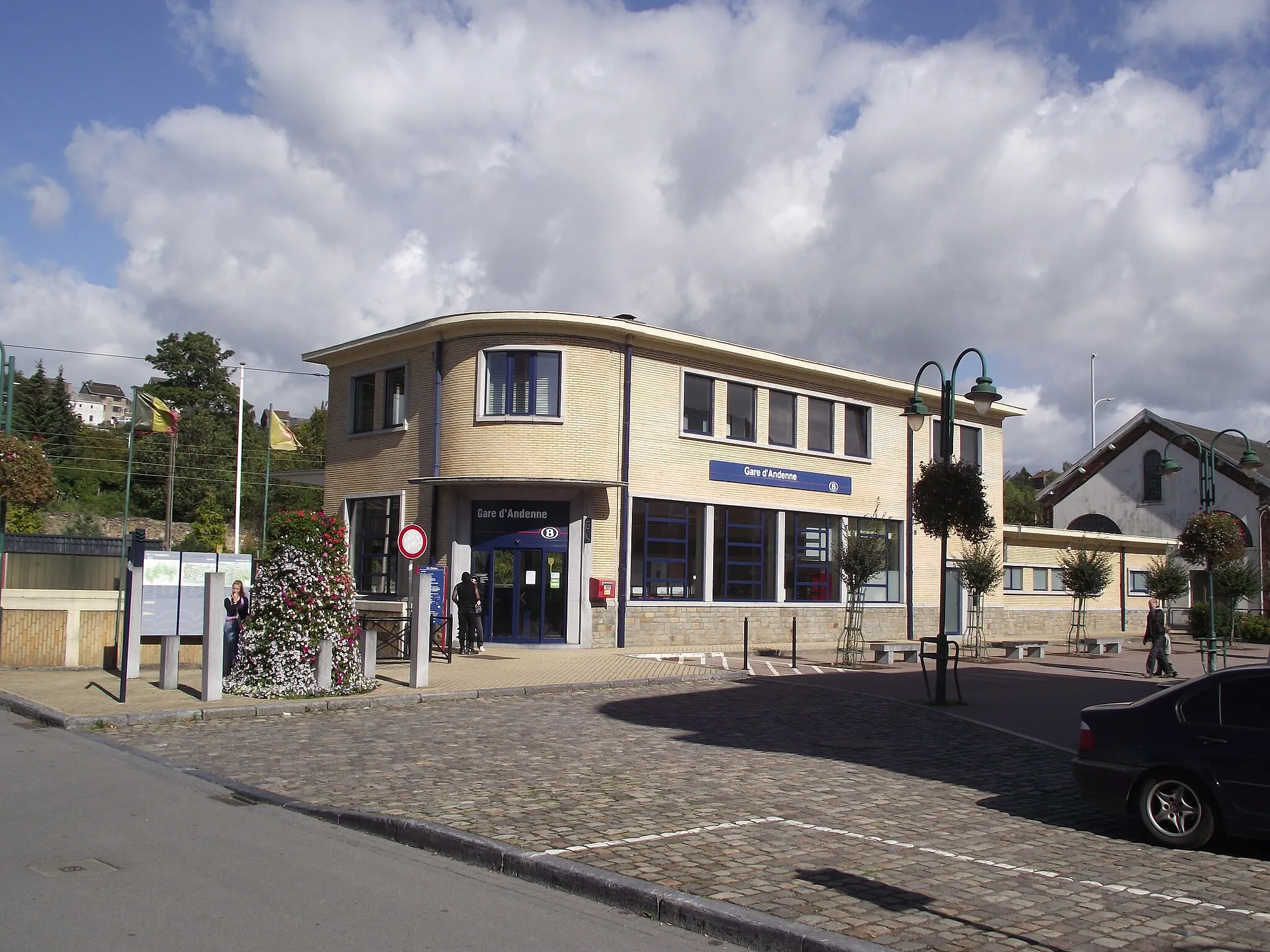 Photo showing: Andenne station