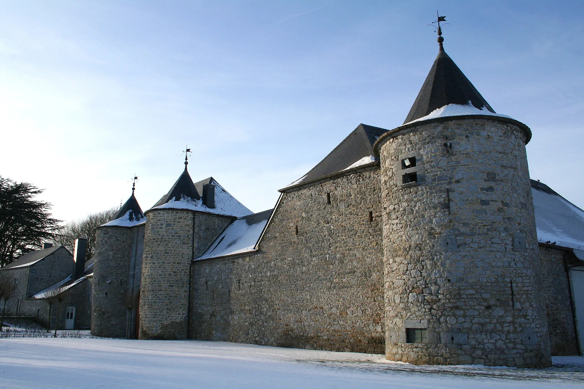 Photo showing: Tarcienne (Belgium), the castle (XVIIth centuty).