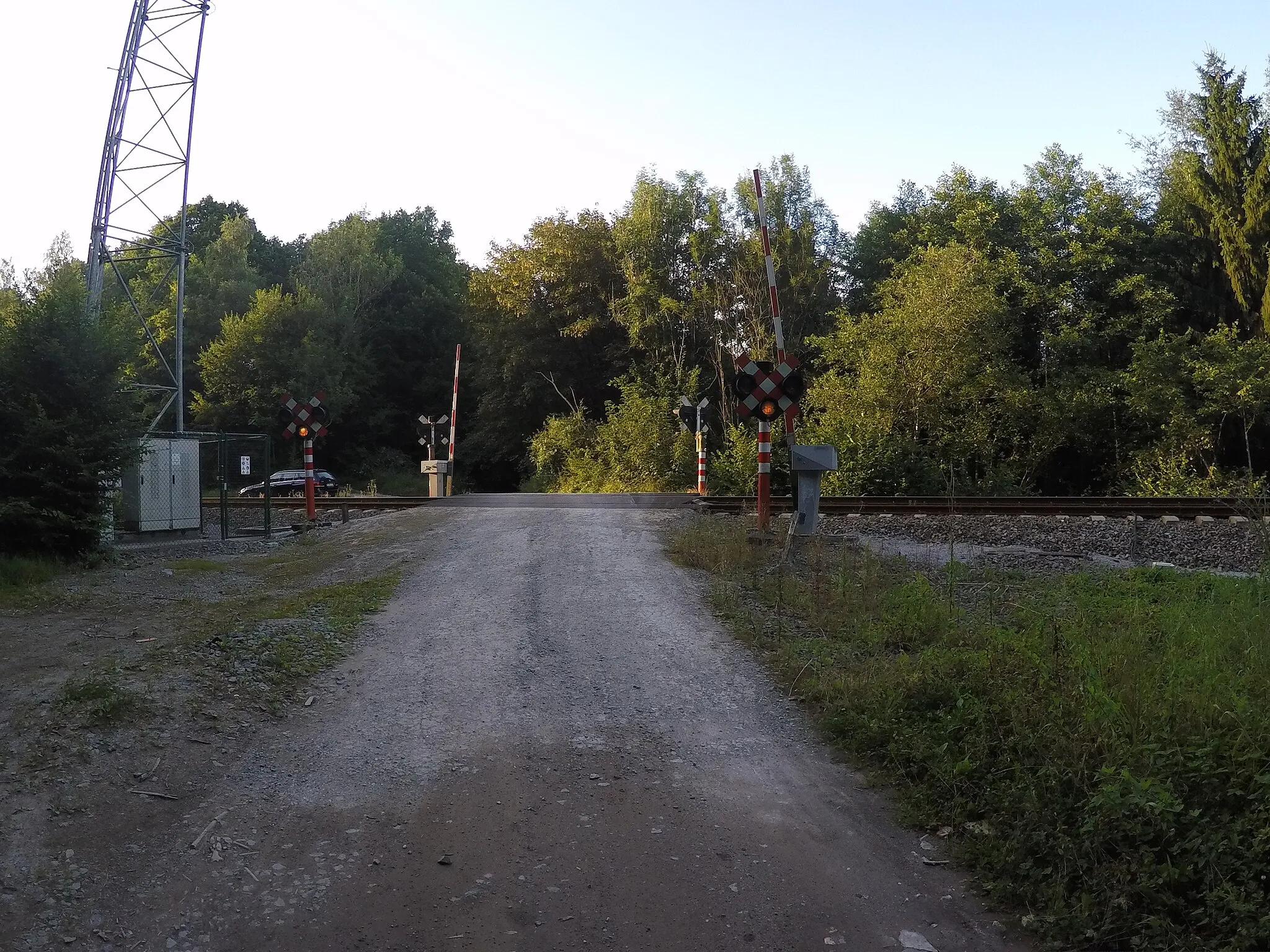 Photo showing: Passage à niveau de la ligne 132 à Yves-Gomezée - Pré de dessous Guerin