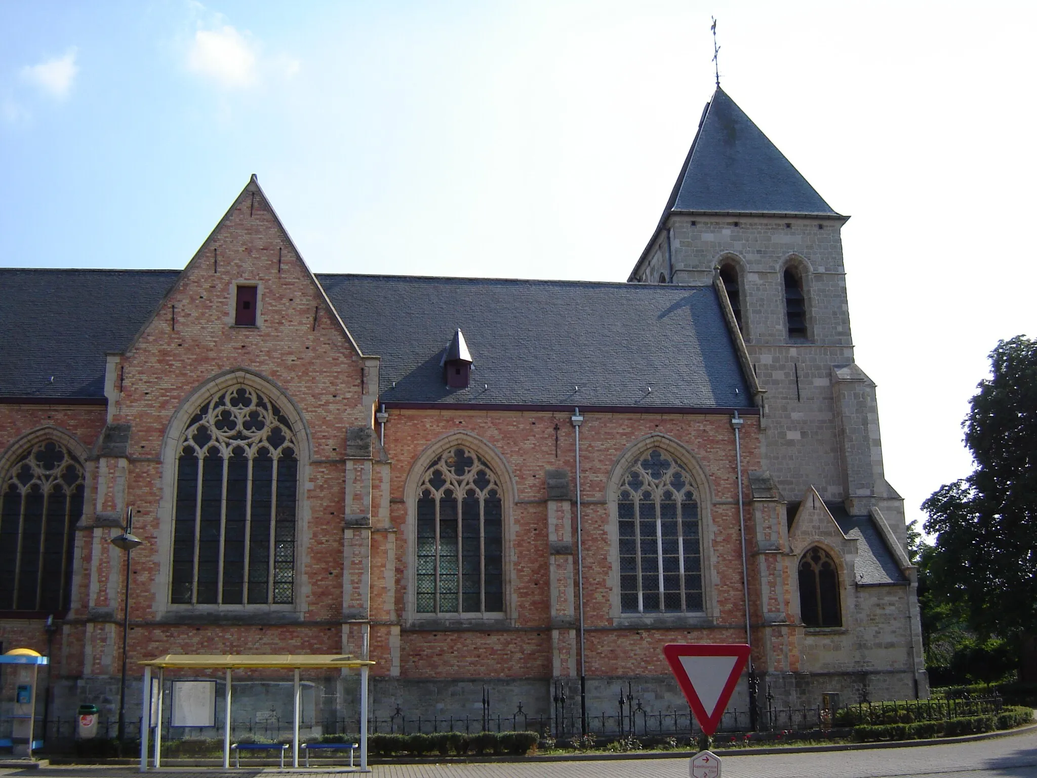 Photo showing: Church of Saint-Martin in Berlare. Berlare, East Flanders, Belgium