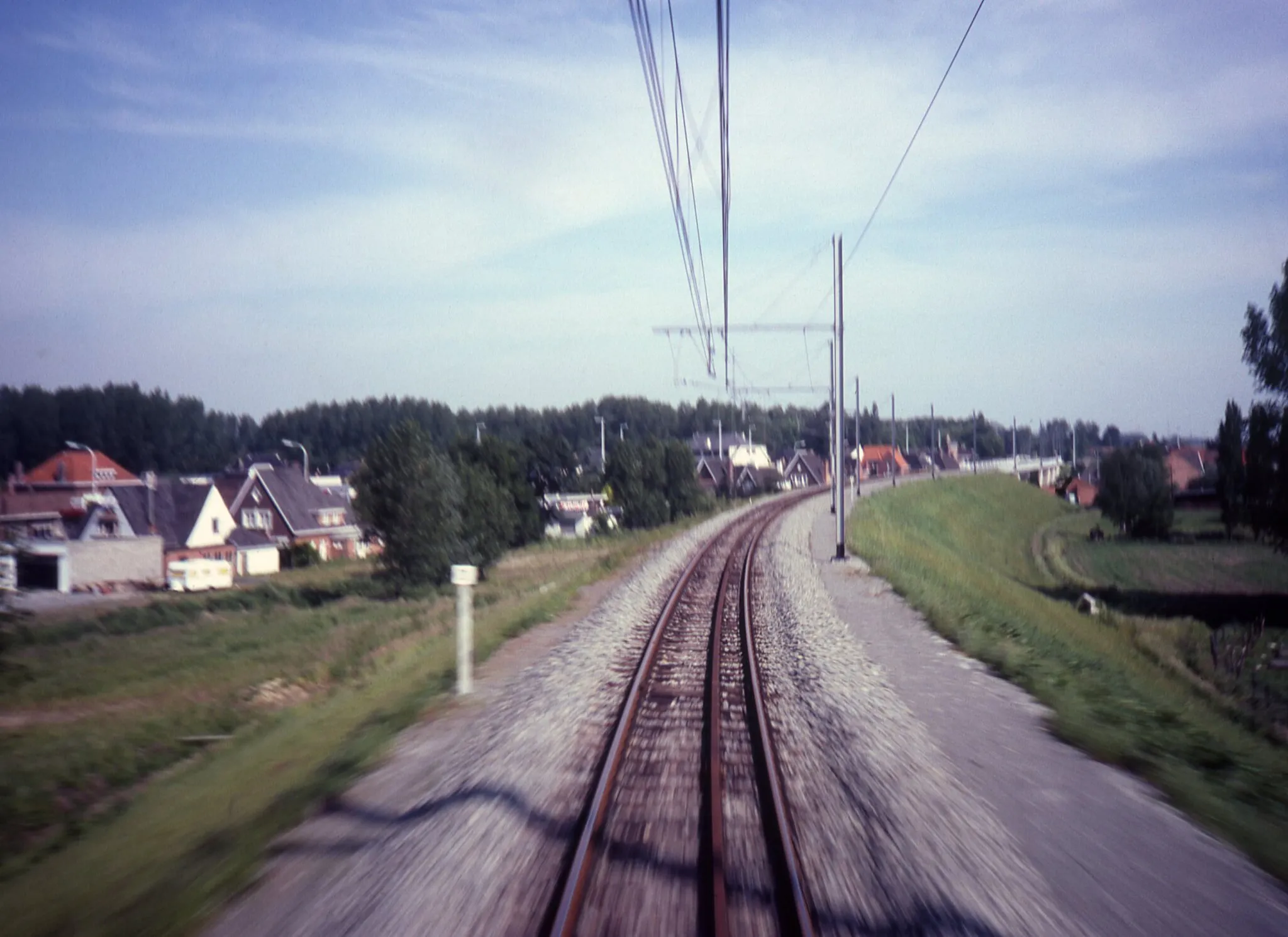 Photo showing: De spoorlijn Lokeren Dendermonde na elektrificatie