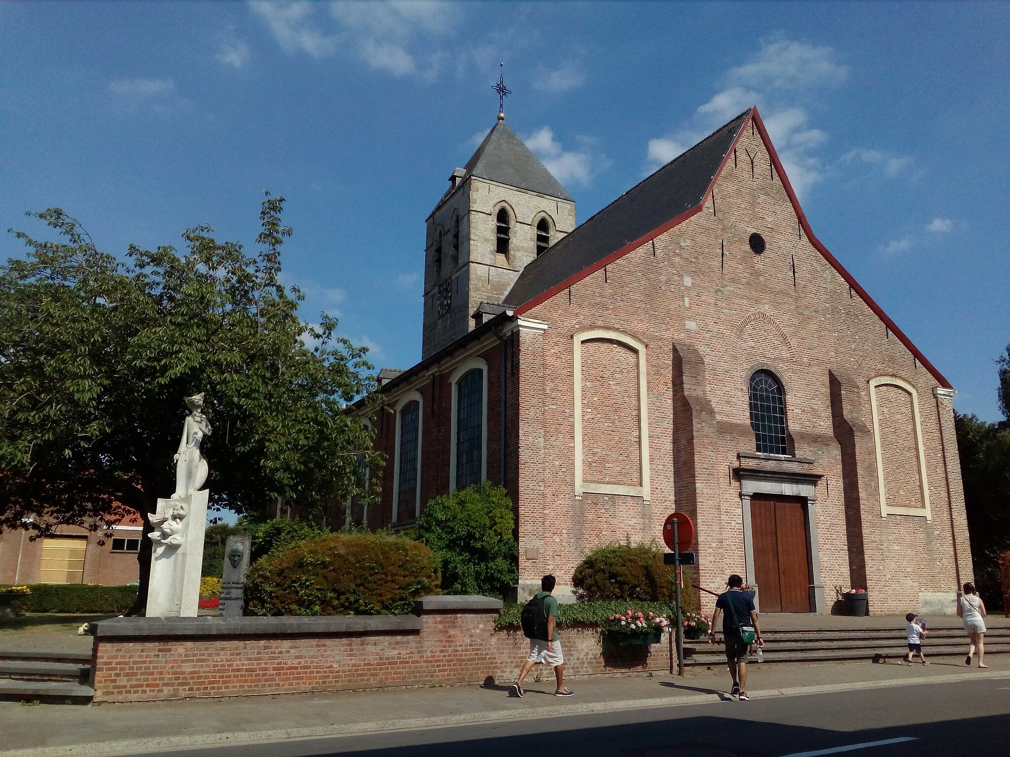 Photo showing: a beautiful church in Lochristi