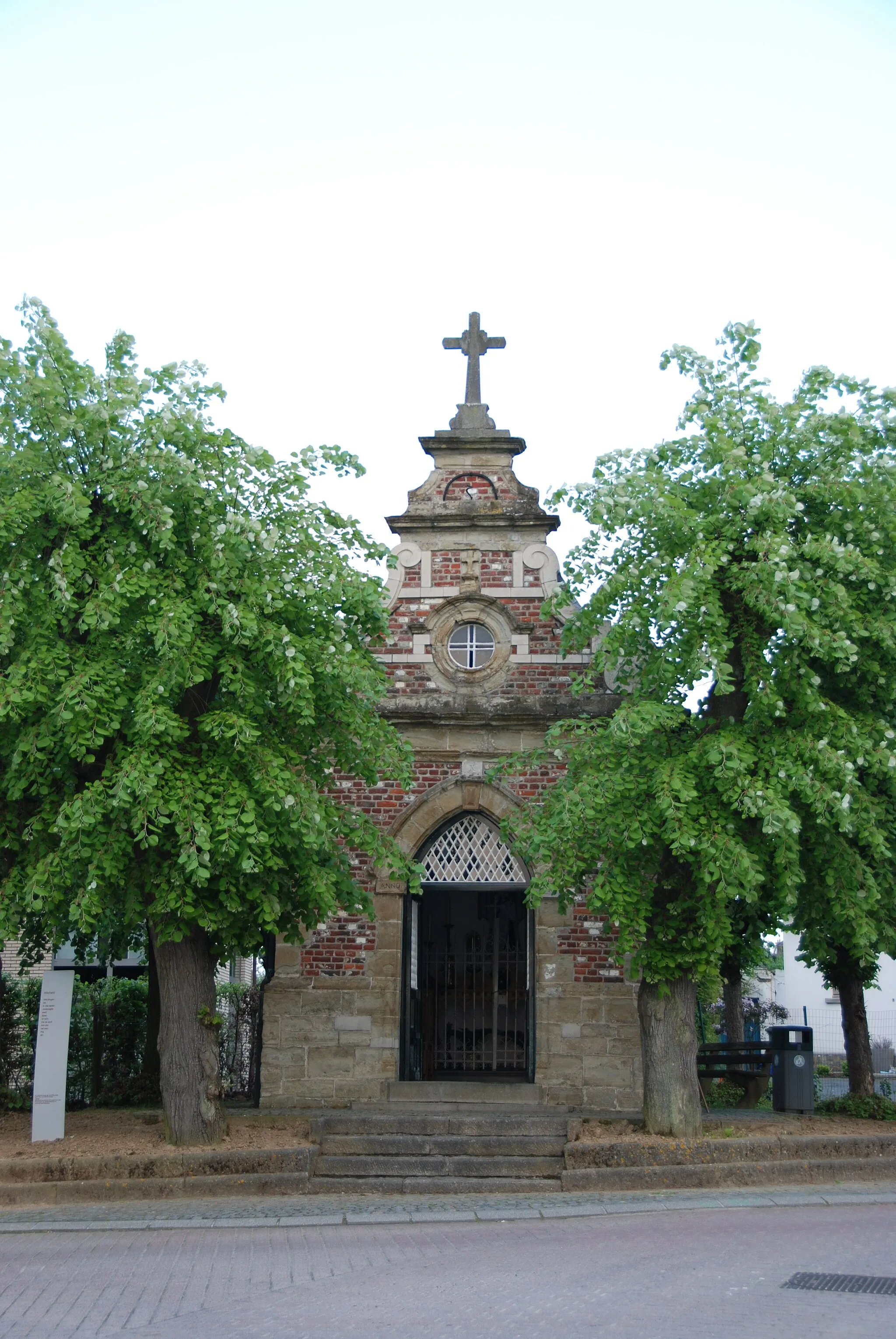 Photo showing: Mere Dikke Kapel, bezienswaardigheden Mere