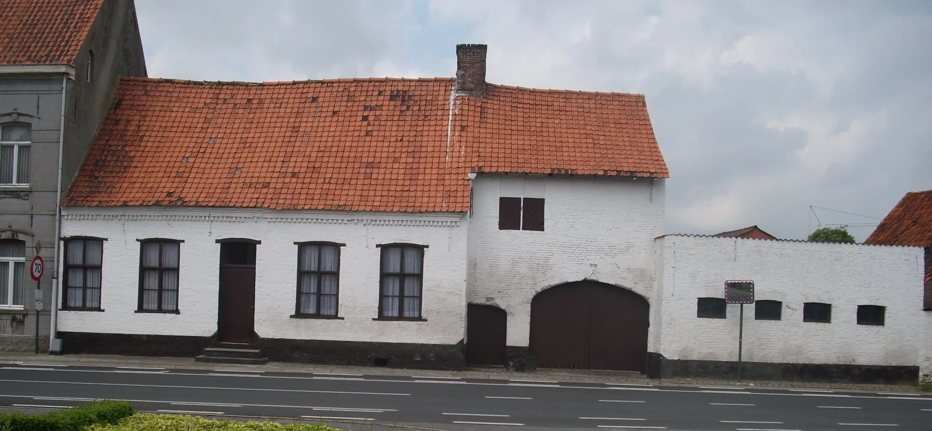 Photo showing: Oude afspanning - Kortrijkstraat - Petegem-aan-de-Schelde - Wortegem-Petegem - Oost-Vlaanderen - België