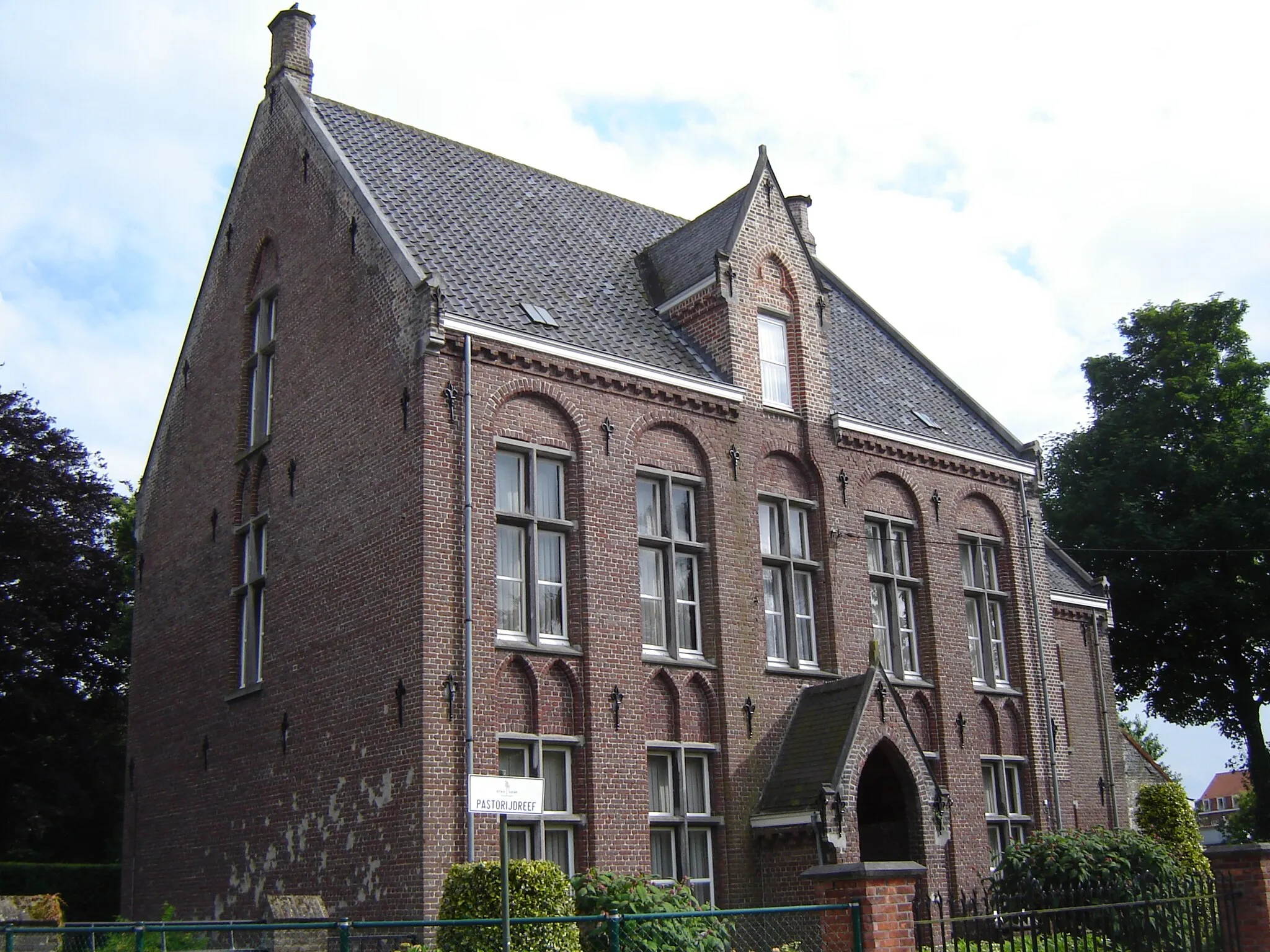 Photo showing: Rectory in Sint-Denijs-Westrem. Sint-Denijs-Westrem, Gent, East Flanders, Belgium
