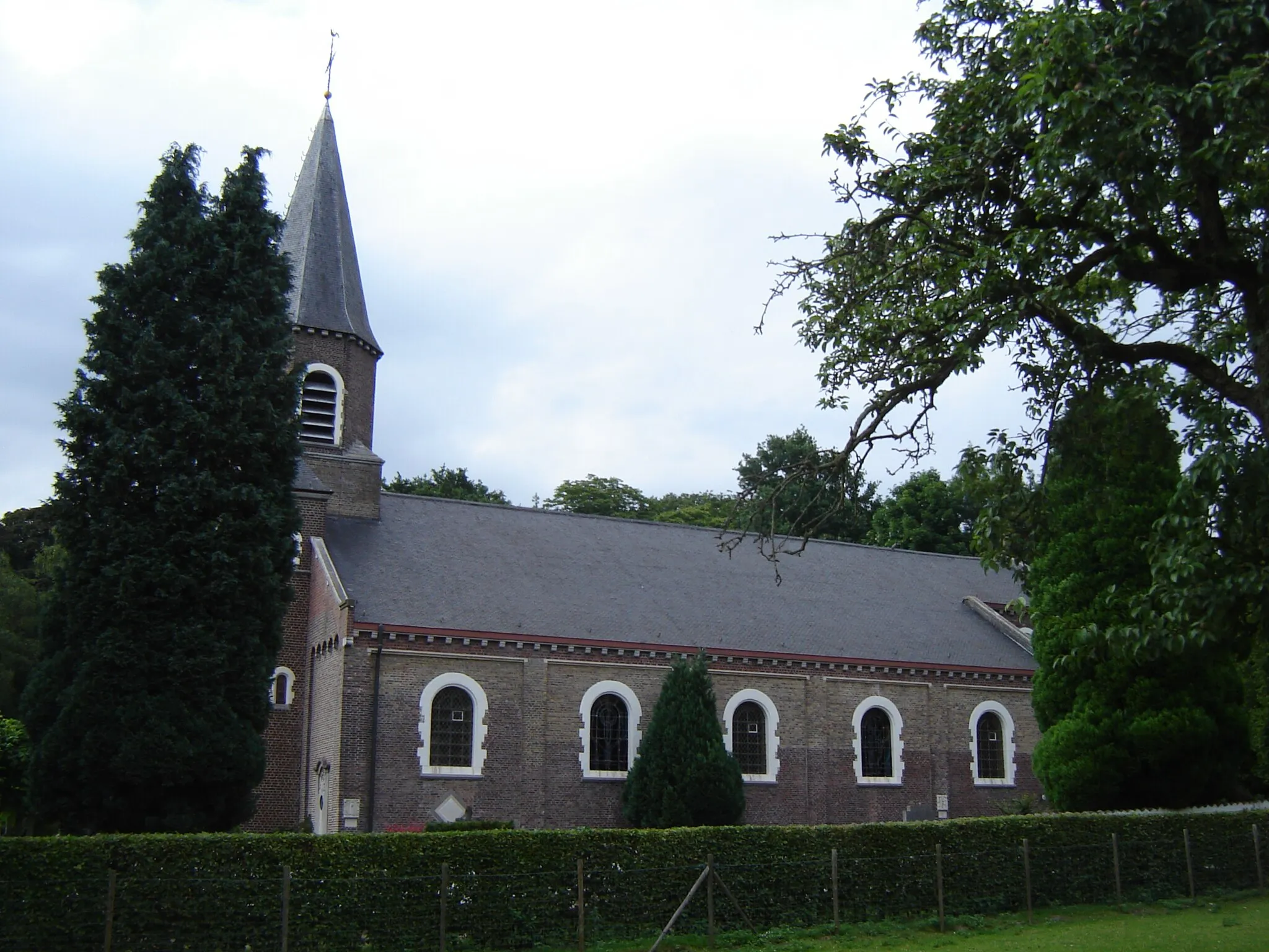 Photo showing: Church of Saint Aldegonde in Deurle. Deurle, Sint-Martens-Latem, East Flanders, Belgium