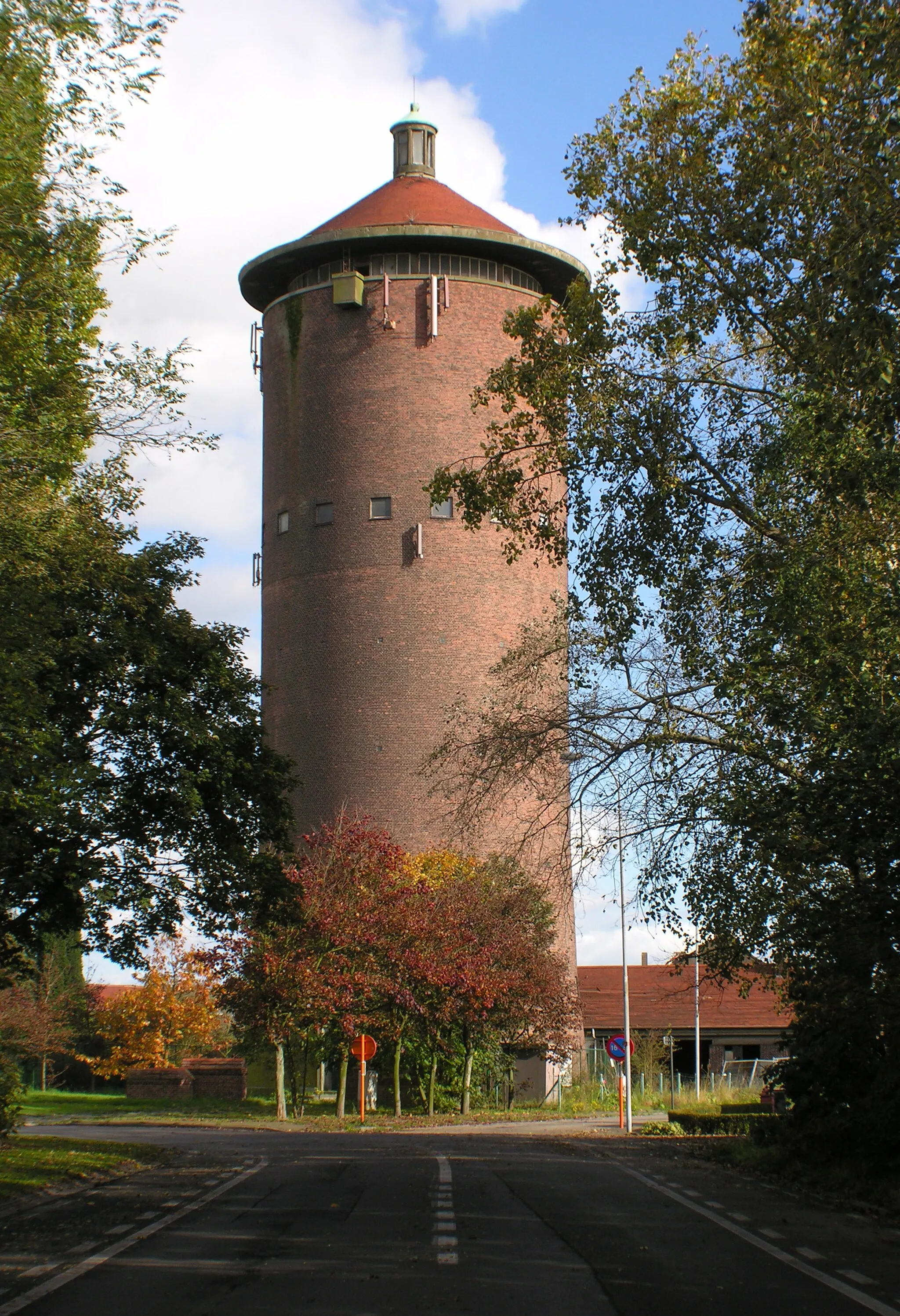 Photo showing: Water Tower in Zelzate.