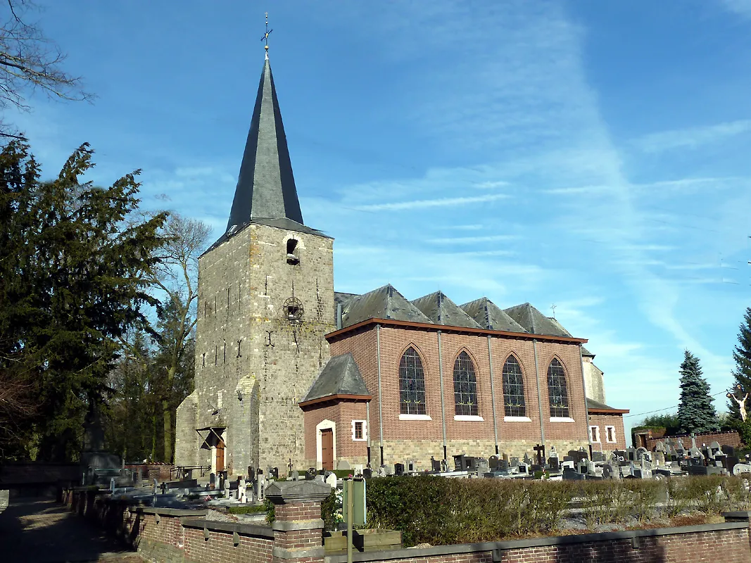 Photo showing: St. Quirinus church Bunsbeek