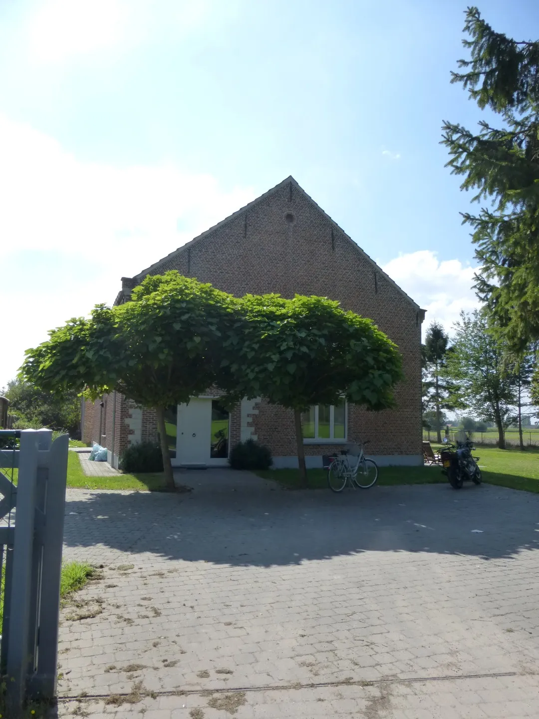 Photo showing: Haacht Tildonk Beekstraat 8-10