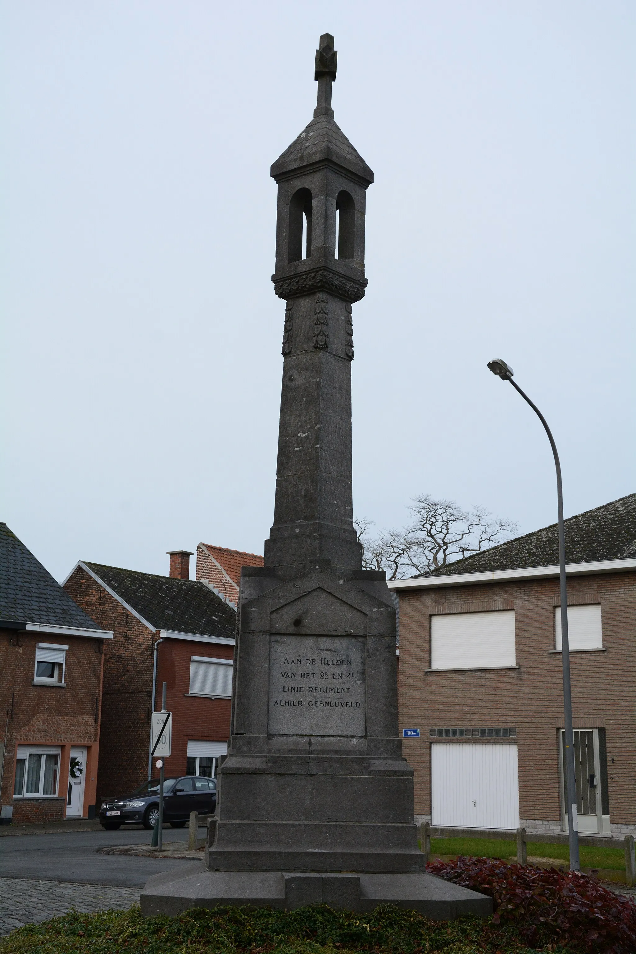 Photo showing: Oorlogsmomument, Torenstraat, Weerde