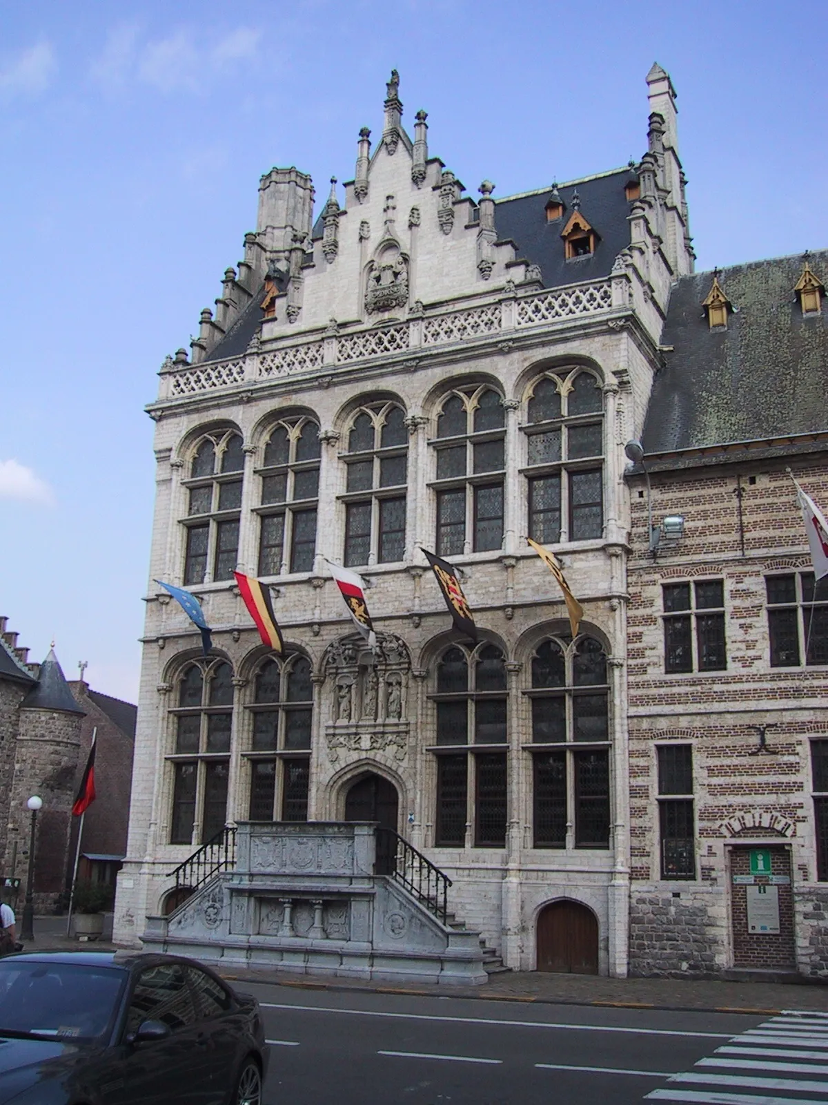 Photo showing: Town hall of Zoutleeuw (Belgium)