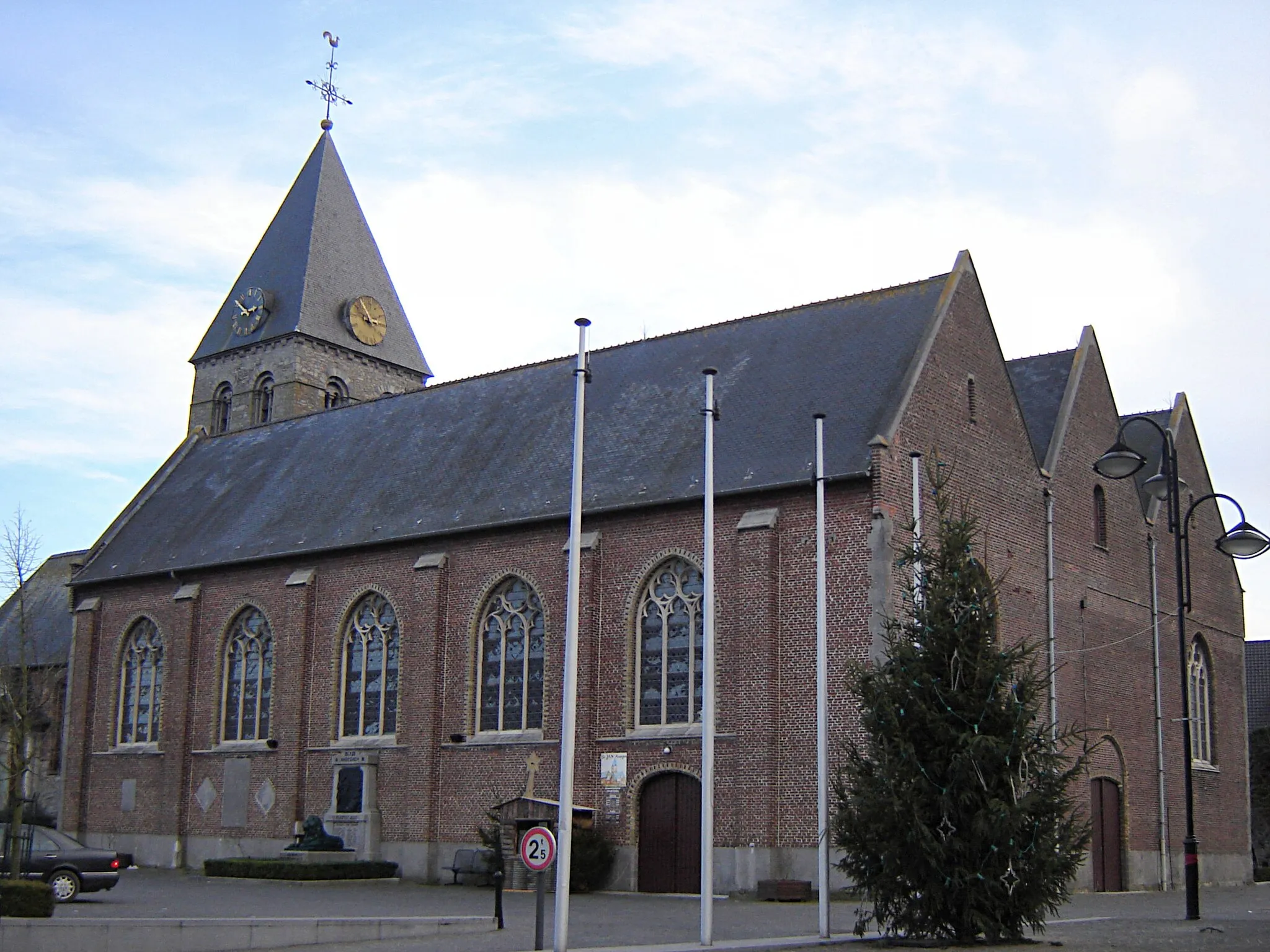 Photo showing: Church of Saint John Baptist in Anzegem. Anzegem, West Flanders, Belgium