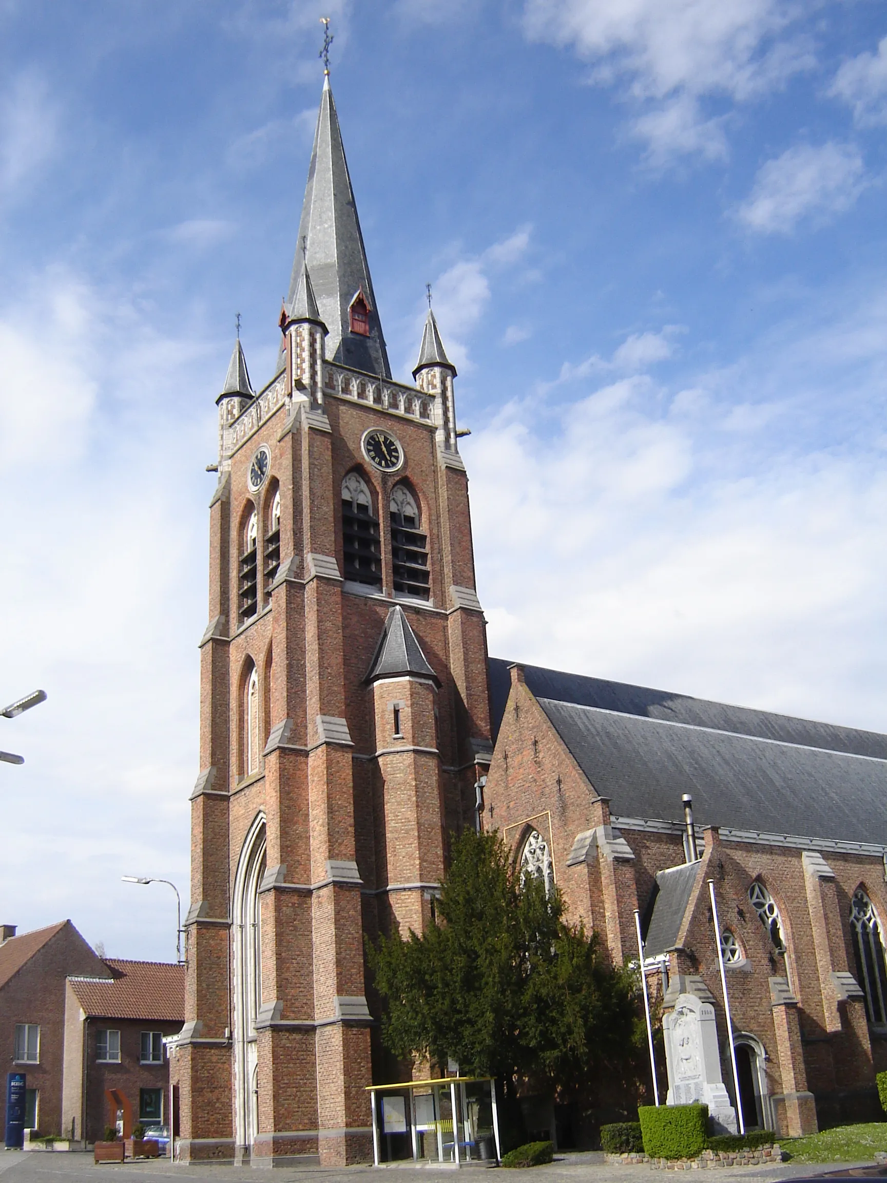 Photo showing: Church of Saint Martin in Beselare. Beselare, Zonnebeke, West Flanders, Belgium