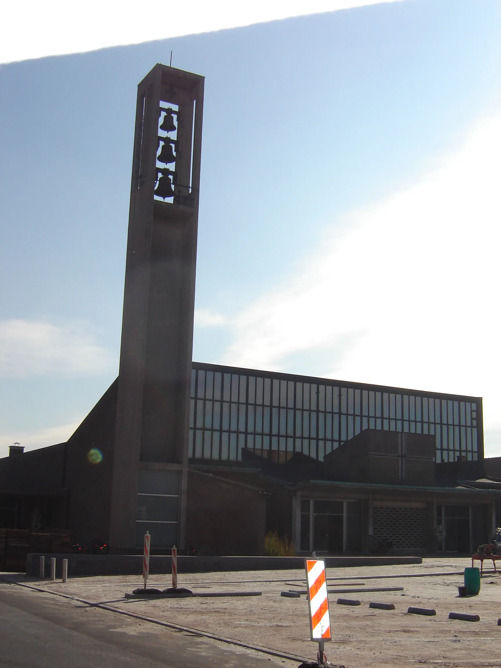 Photo showing: Nieuwe kerk Beveren-Leie