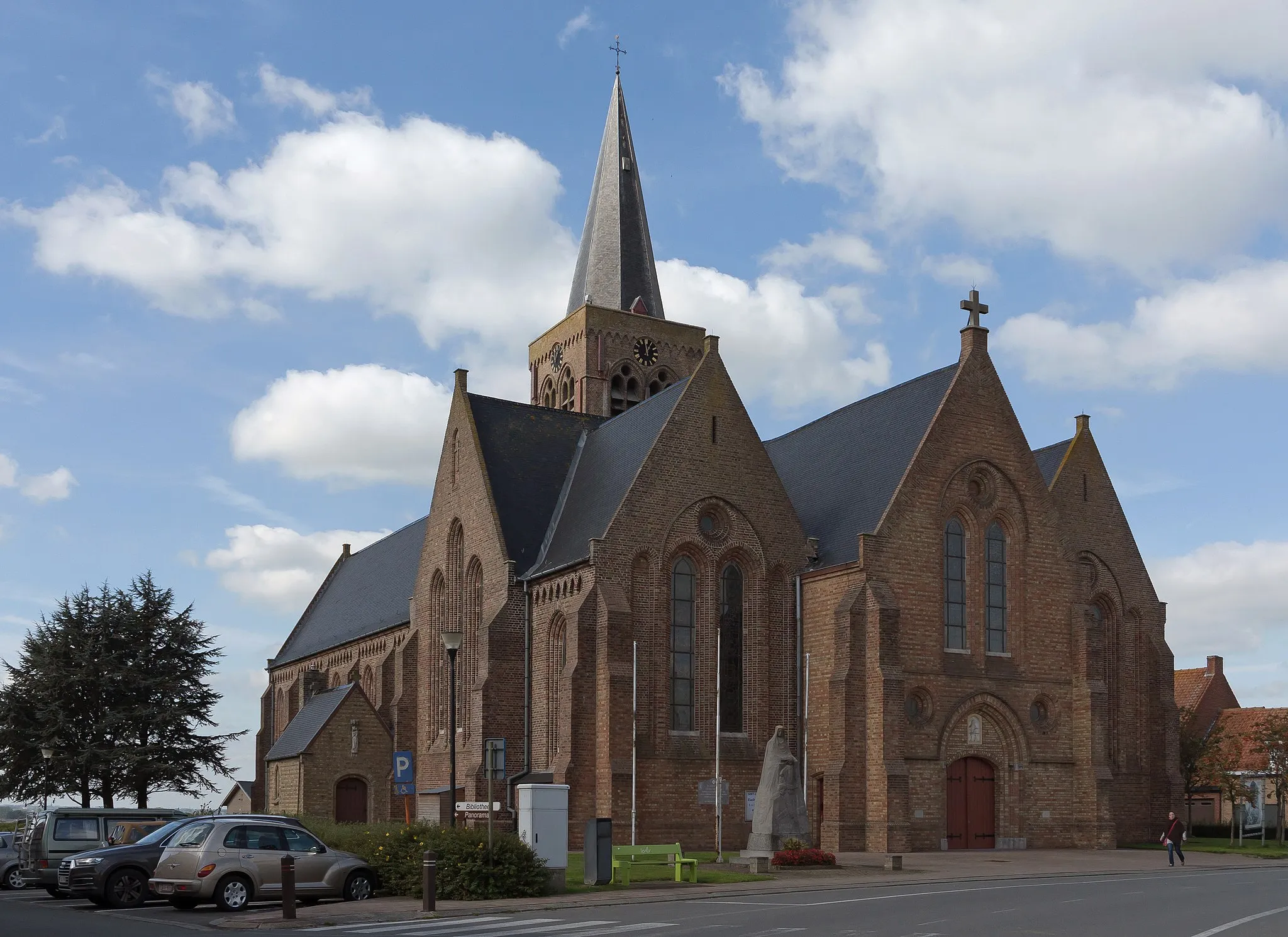 Photo showing: Klerken, church parochiekerk toegewijd aan Sint-Laurentius