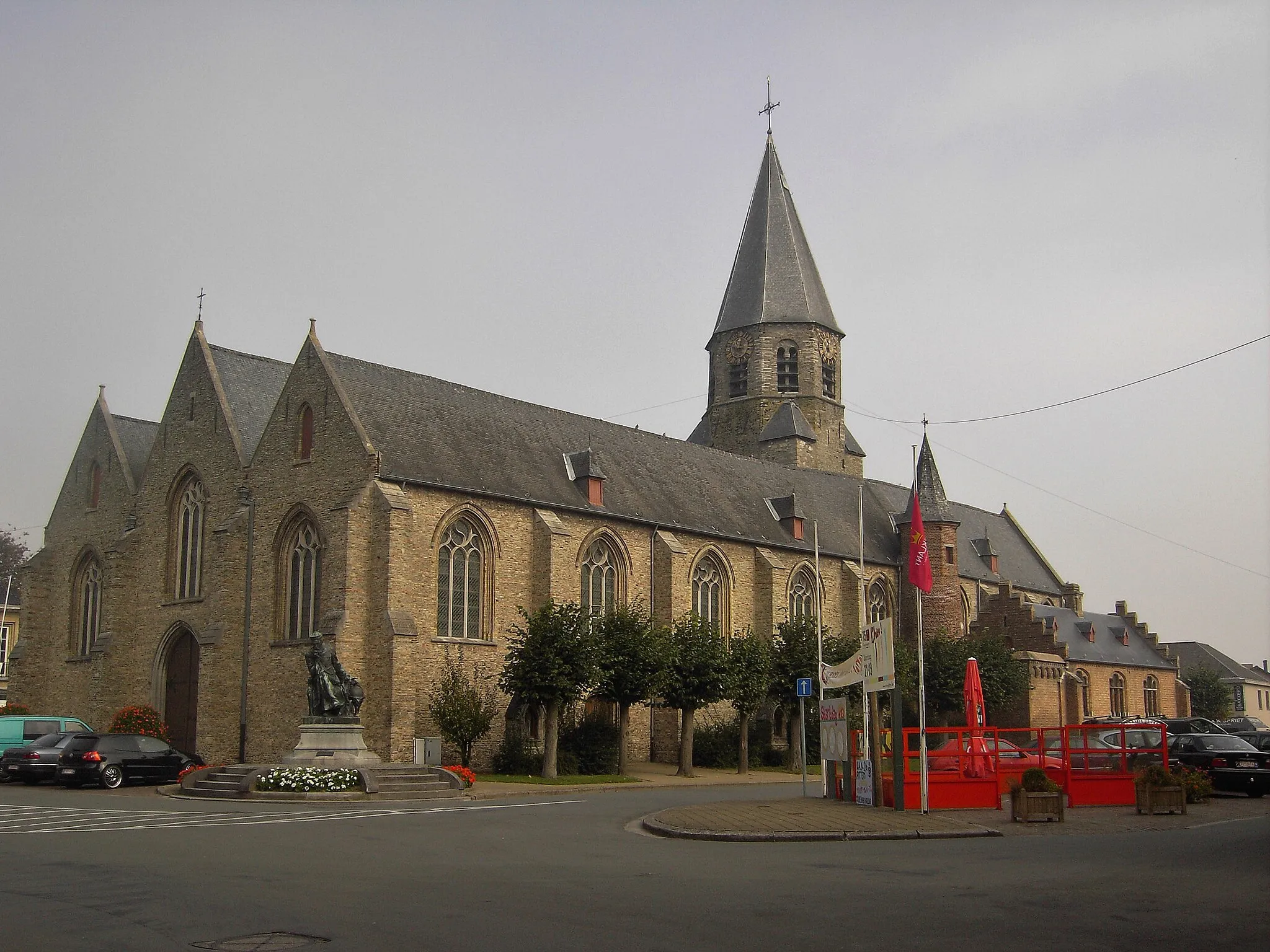 Photo showing: Pittem - Onze Lieve Vrouwkerk - West-Vlaanderen - België