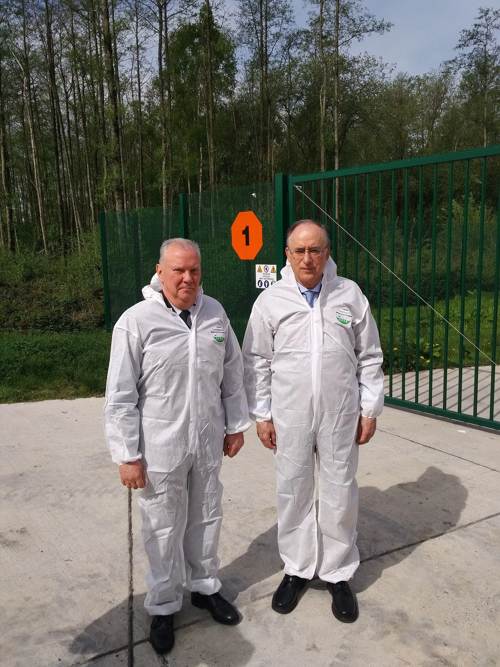 Photo showing: OPCW Director-General, H.E. Mr Fernando Arias visits the demilitarisation plant at Poelkapelle, Belgium on 23 April, 2019.