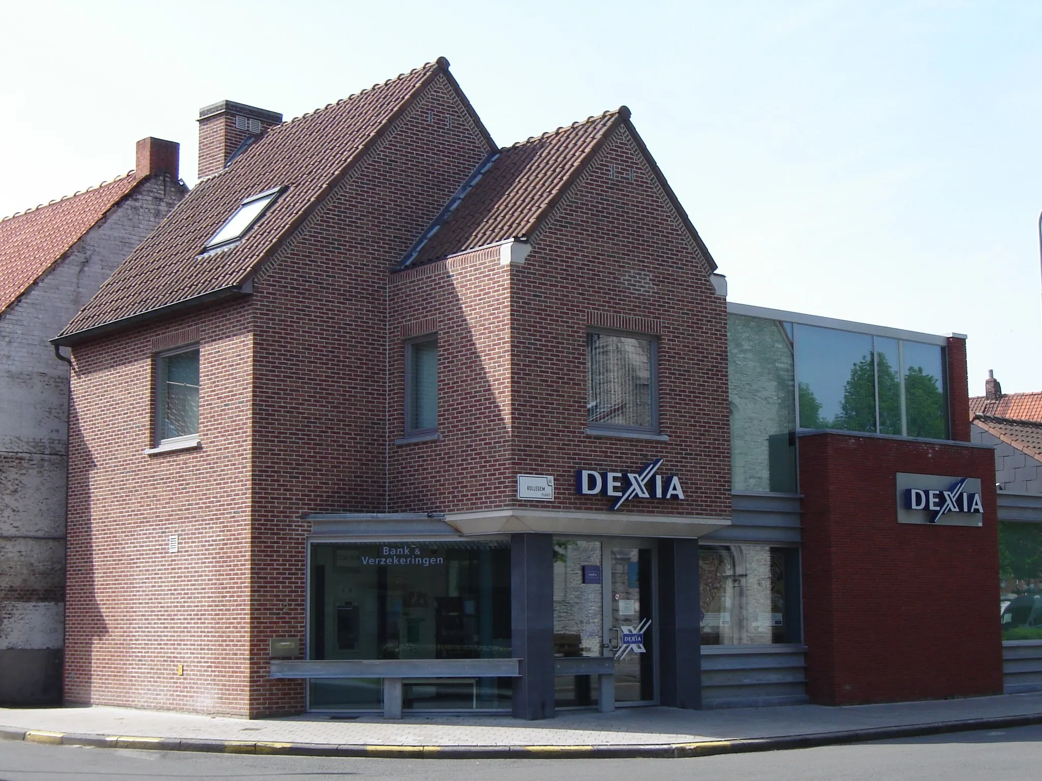 Photo showing: Kantoor Dexia in Rollegem. Dexia bank office in Rollegem. Rollegem, Kortrijk, West Flanders, Belgium