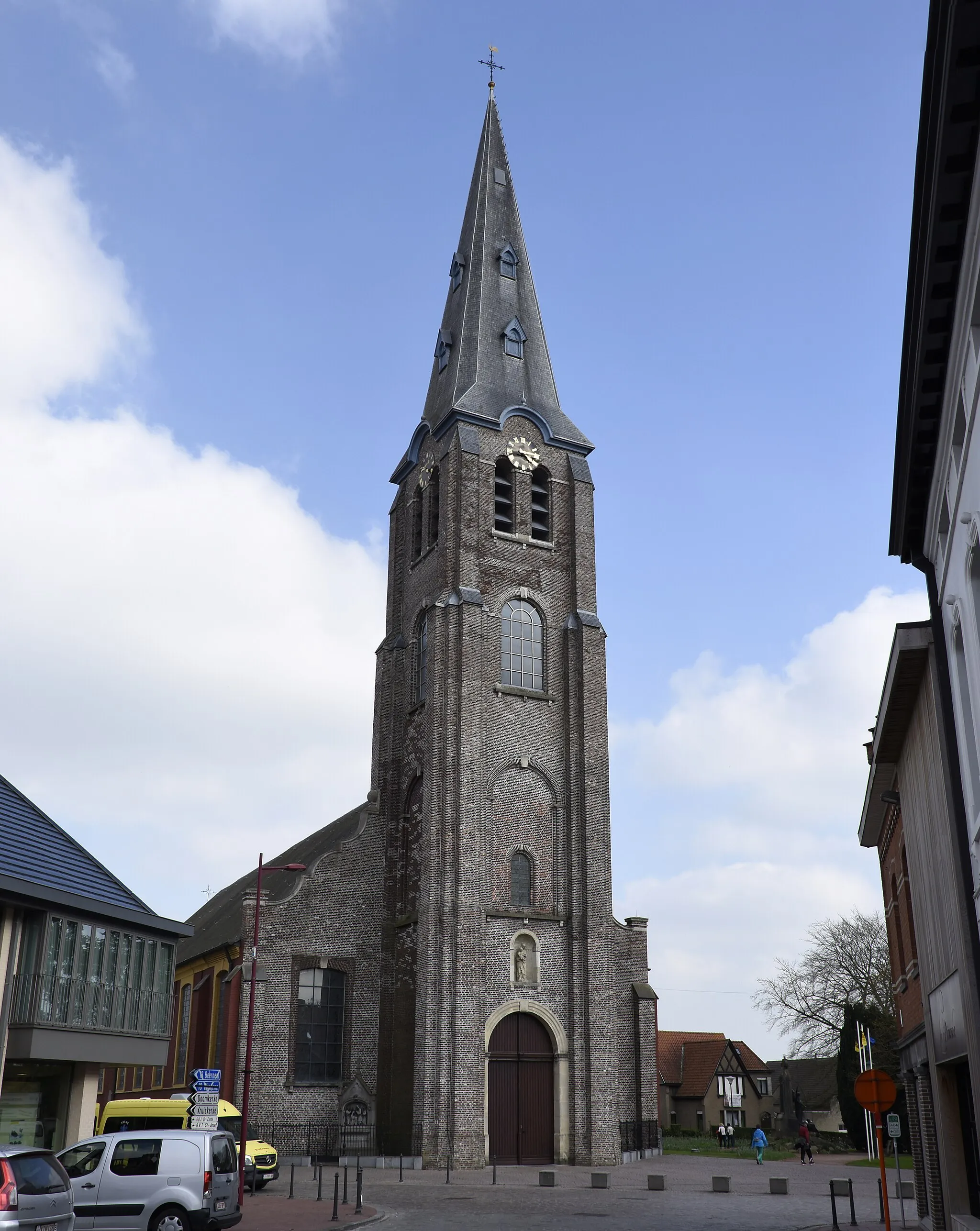 Photo showing: Onze-Lieve-Vrouw-ten-Hemelopnemingskerk (Ruiselede) België