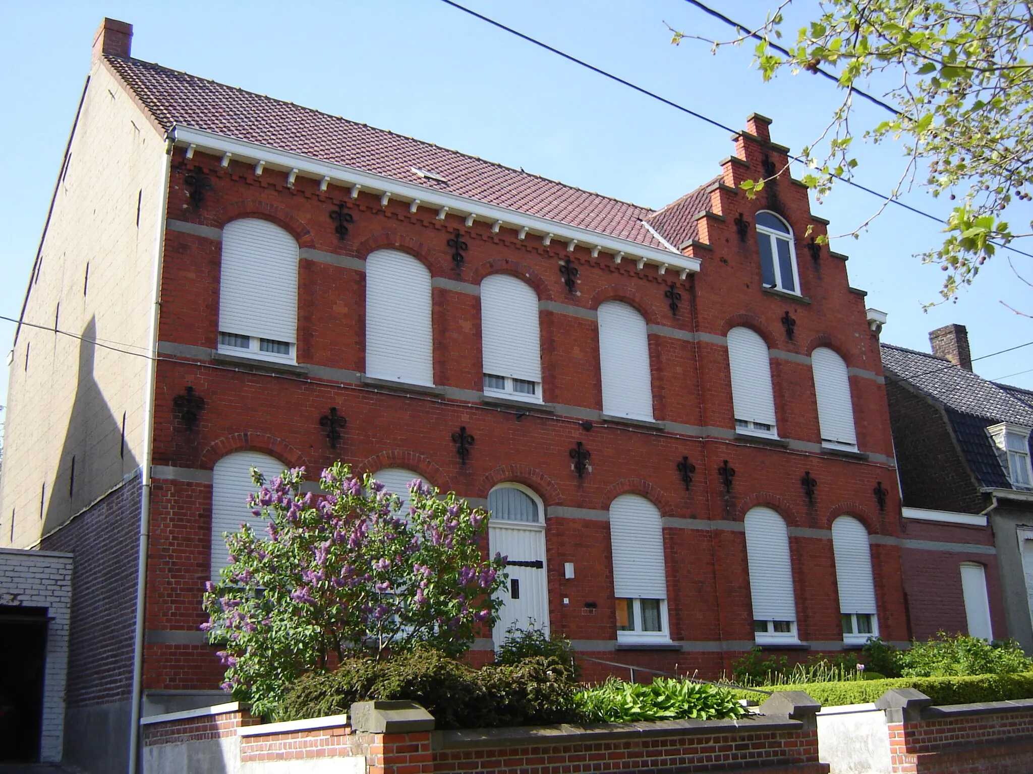 Photo showing: Rectory in Sint-Denijs. Sint-Denijs, Zwevegem, West Flanders, Belgium