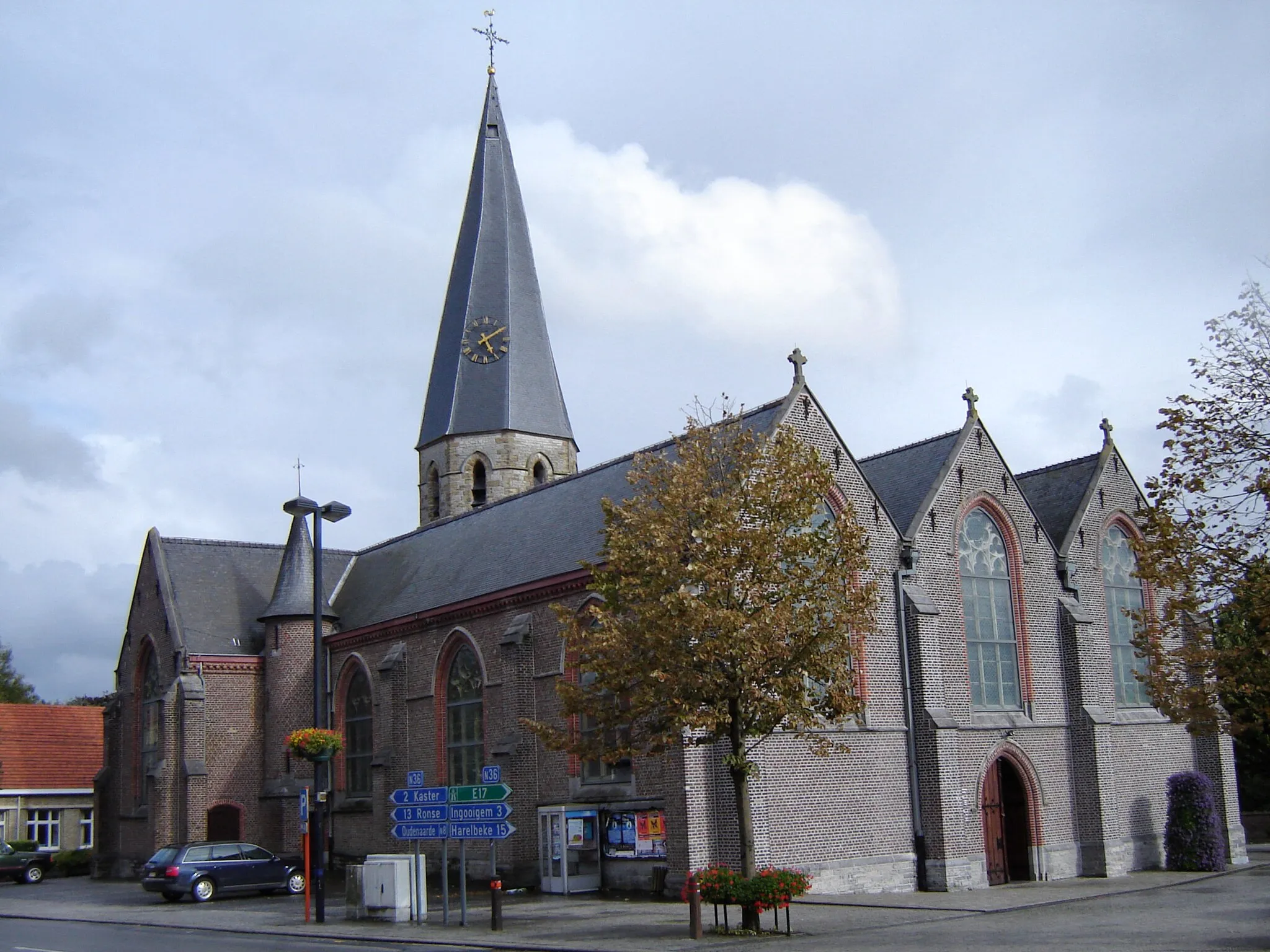 Photo showing: Church of Saint Arnold in Tiegem. Tiegem, Anzegem, West Flanders, Belgium