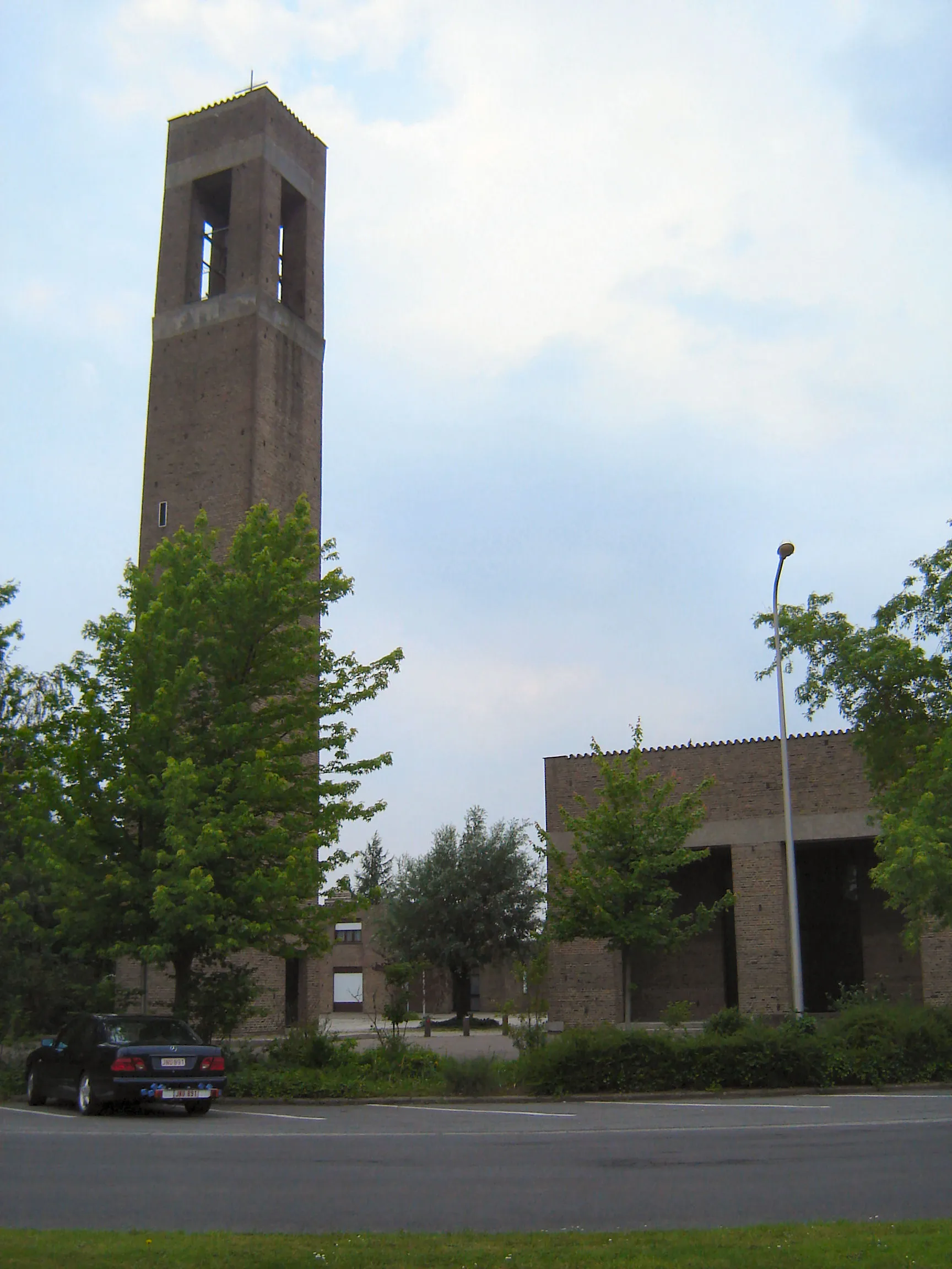 Photo showing: Kerk van het Onbevlekt Hart van Maria in de wijk Wijnberg in Wevelgem Church of the Immaculate Heart of Mary in the Wijnberg quarter in Wevelgem. Wevelgem, West Flanders, Belgium