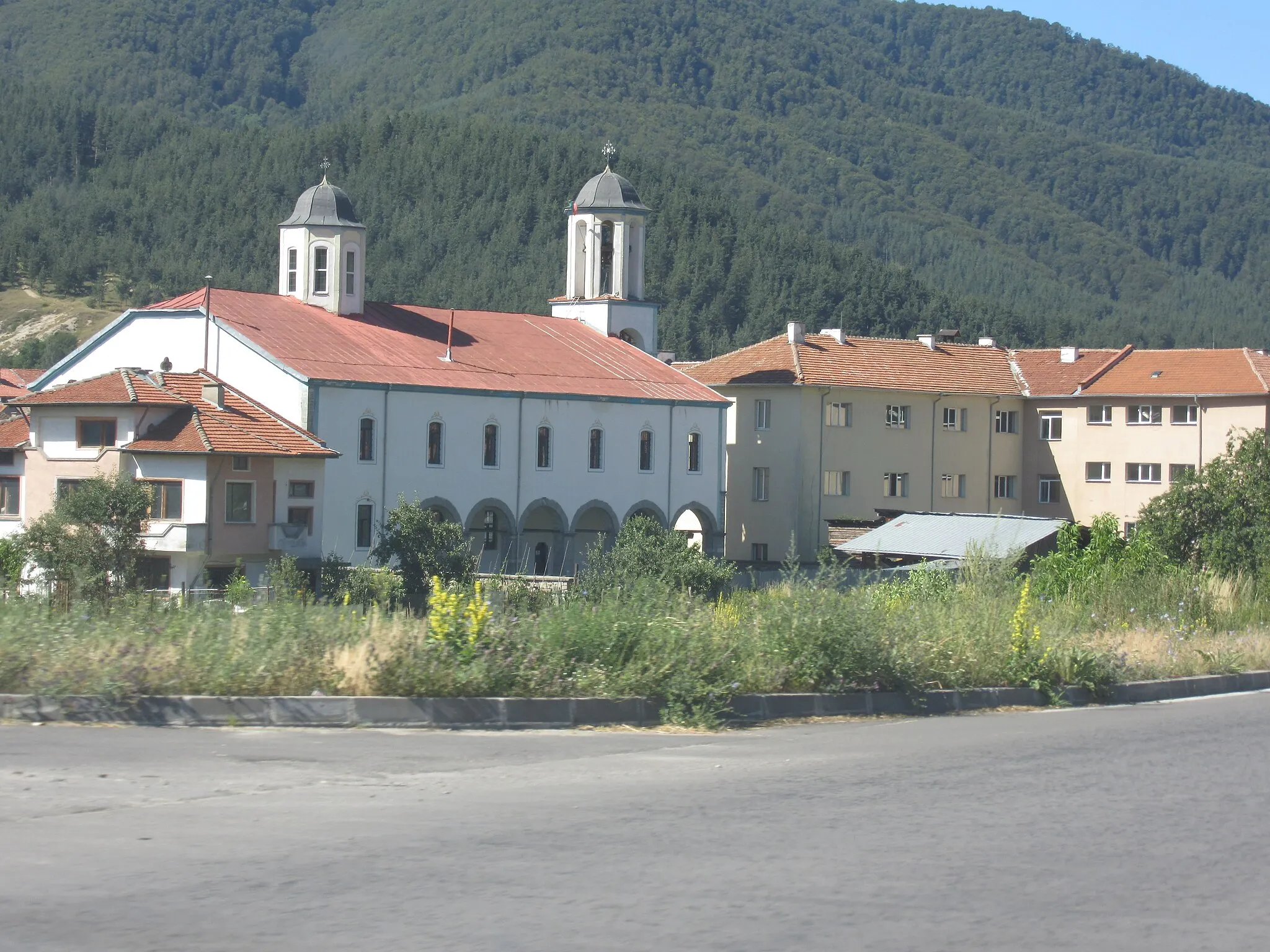 Photo showing: Yakoruda Orthodox church