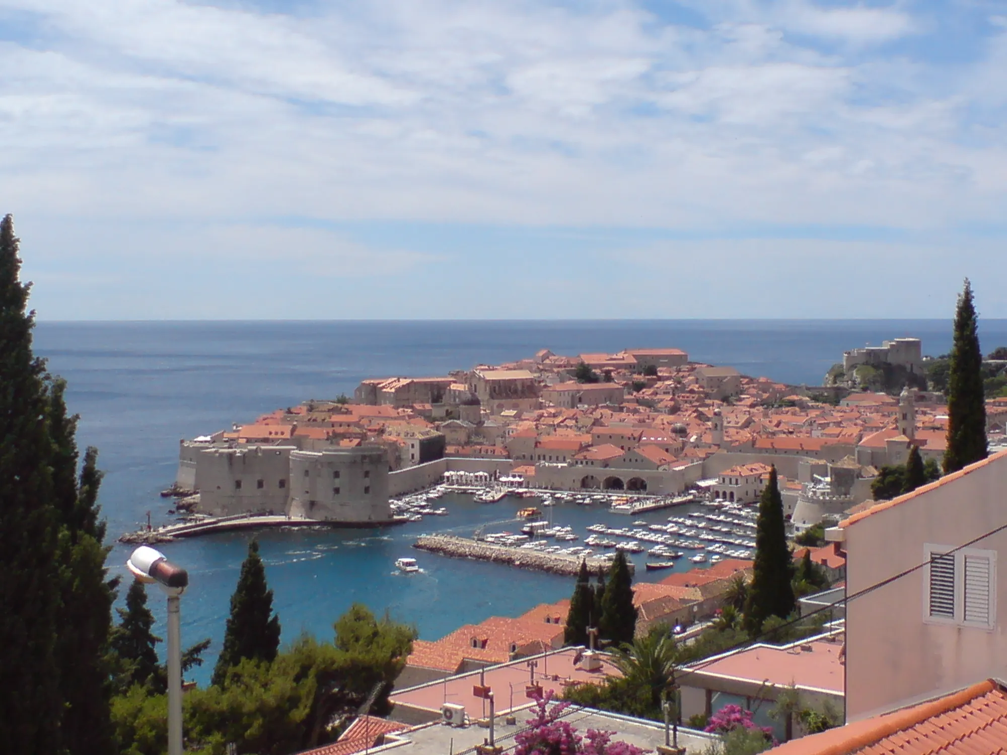 Photo showing: View of the Old Town of Dubrovnik from Ploče