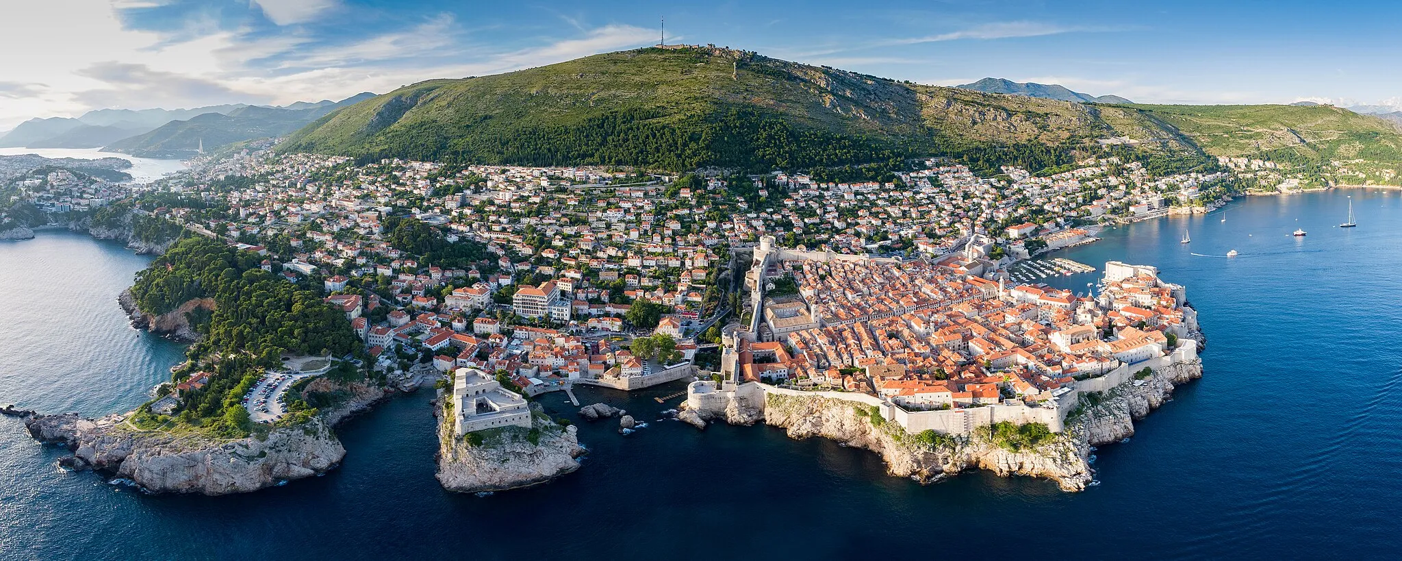 Photo showing: Aerial panorama of Dubrovnik, Croatia.