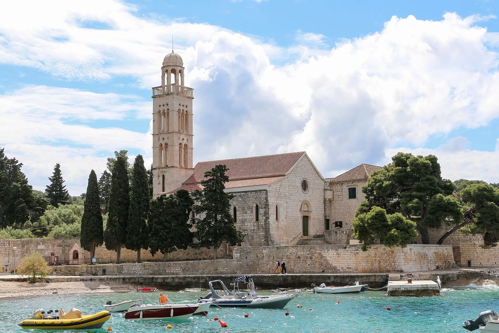 Photo showing: Franciscan Monastery and the Church of St. Mary of Grace, Hvar, Croatia