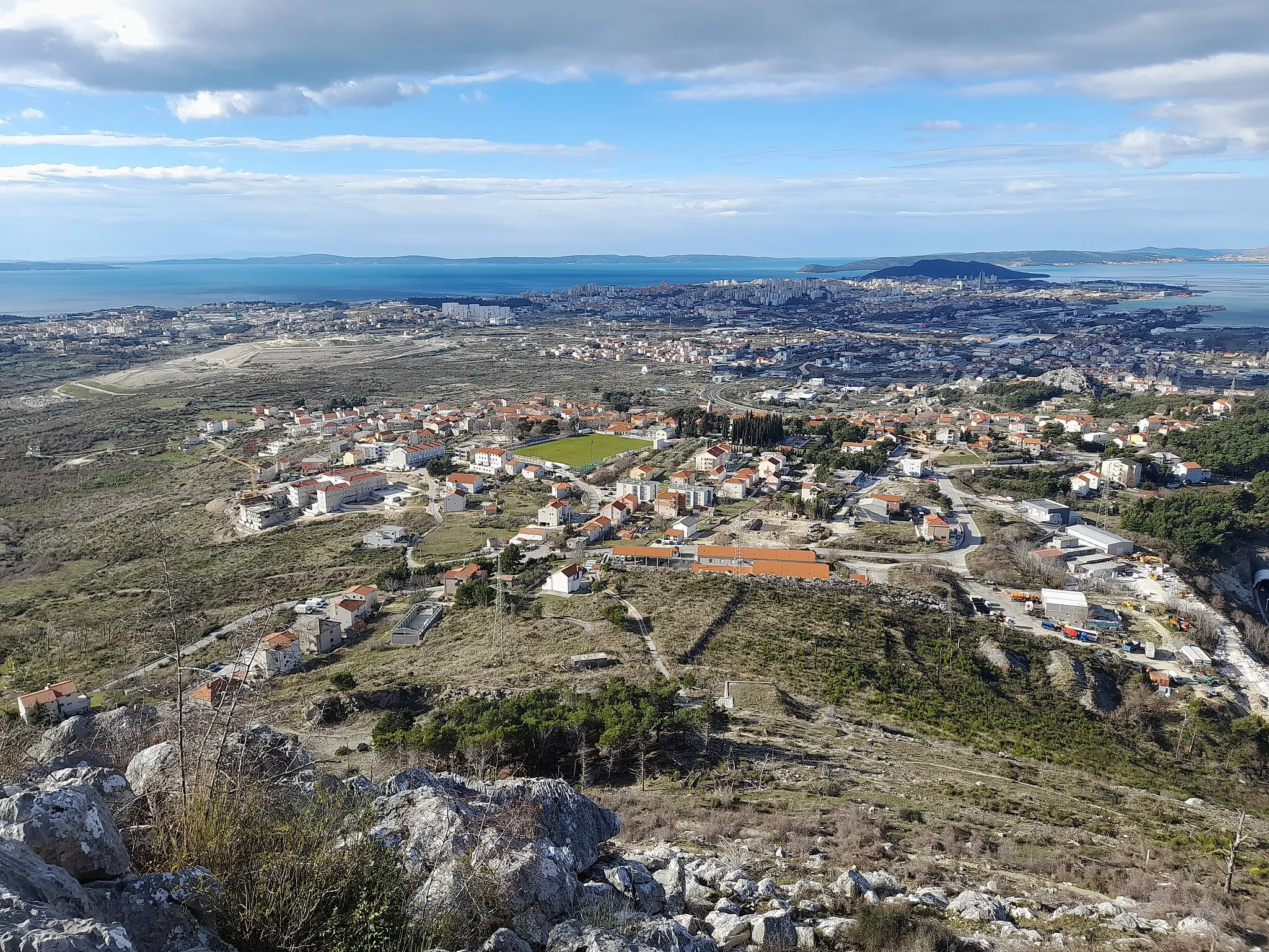 Photo showing: View from church of st. Peter in Kučine, Solin, Croatia